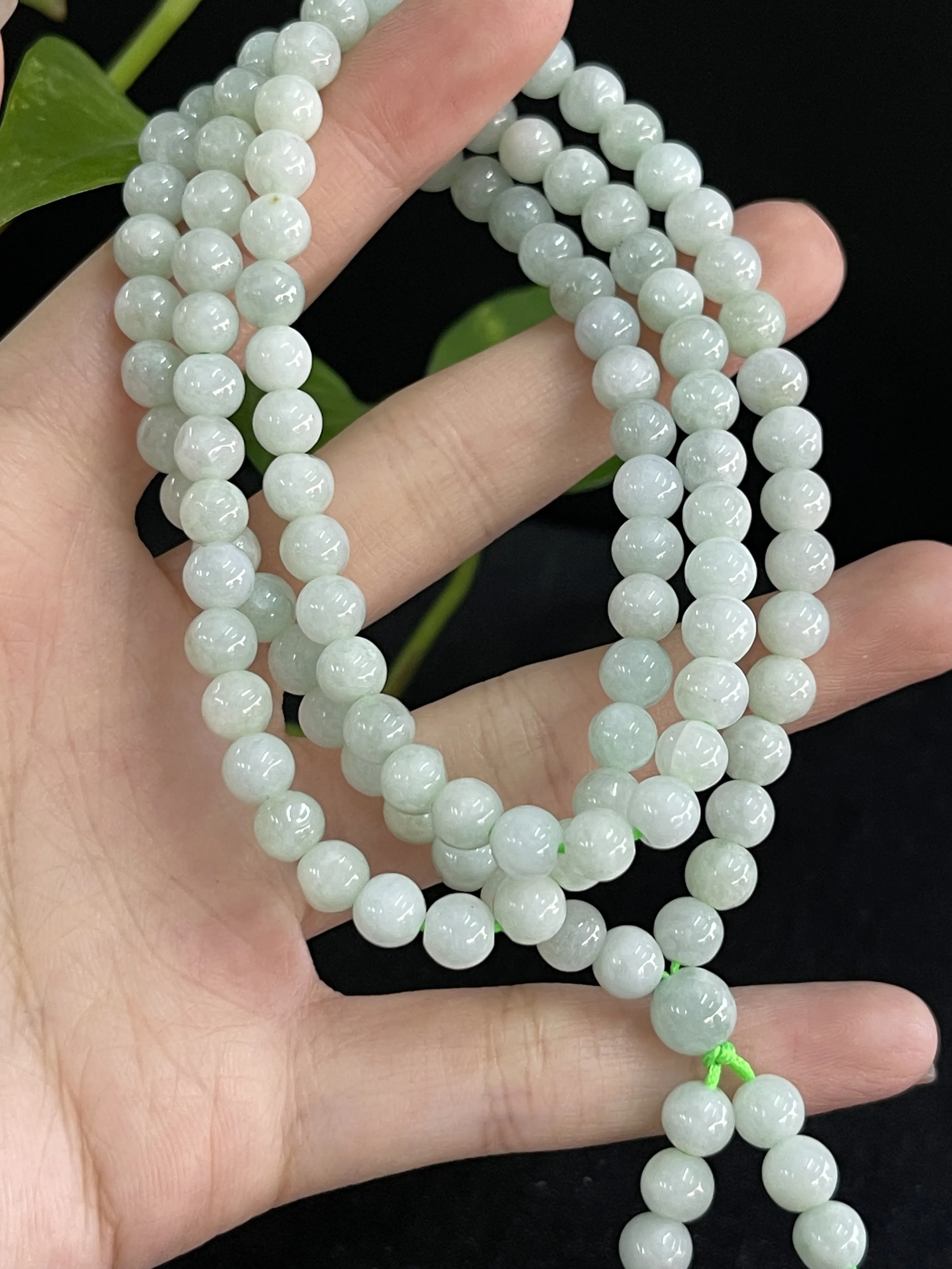 缅甸天然翡翠A货，圆珠项链手串手链，冰冰润润，老坑料种老肉细。