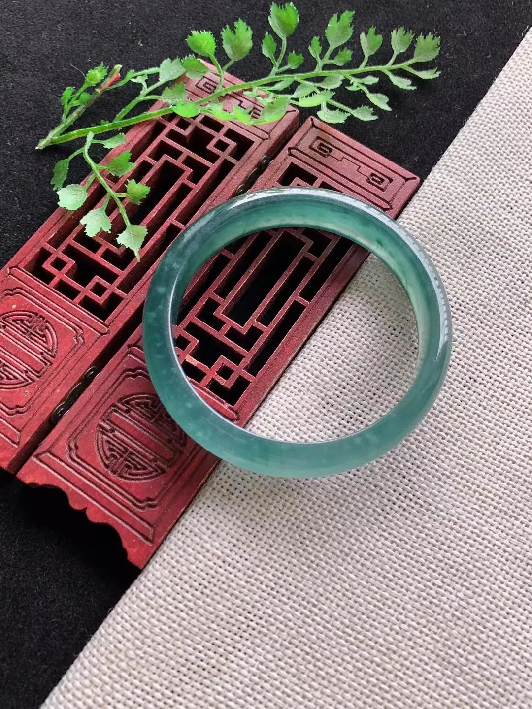 老坑蓝水正圈手镯尺寸58圈口×11.7×6.4mm重量46.00g  W