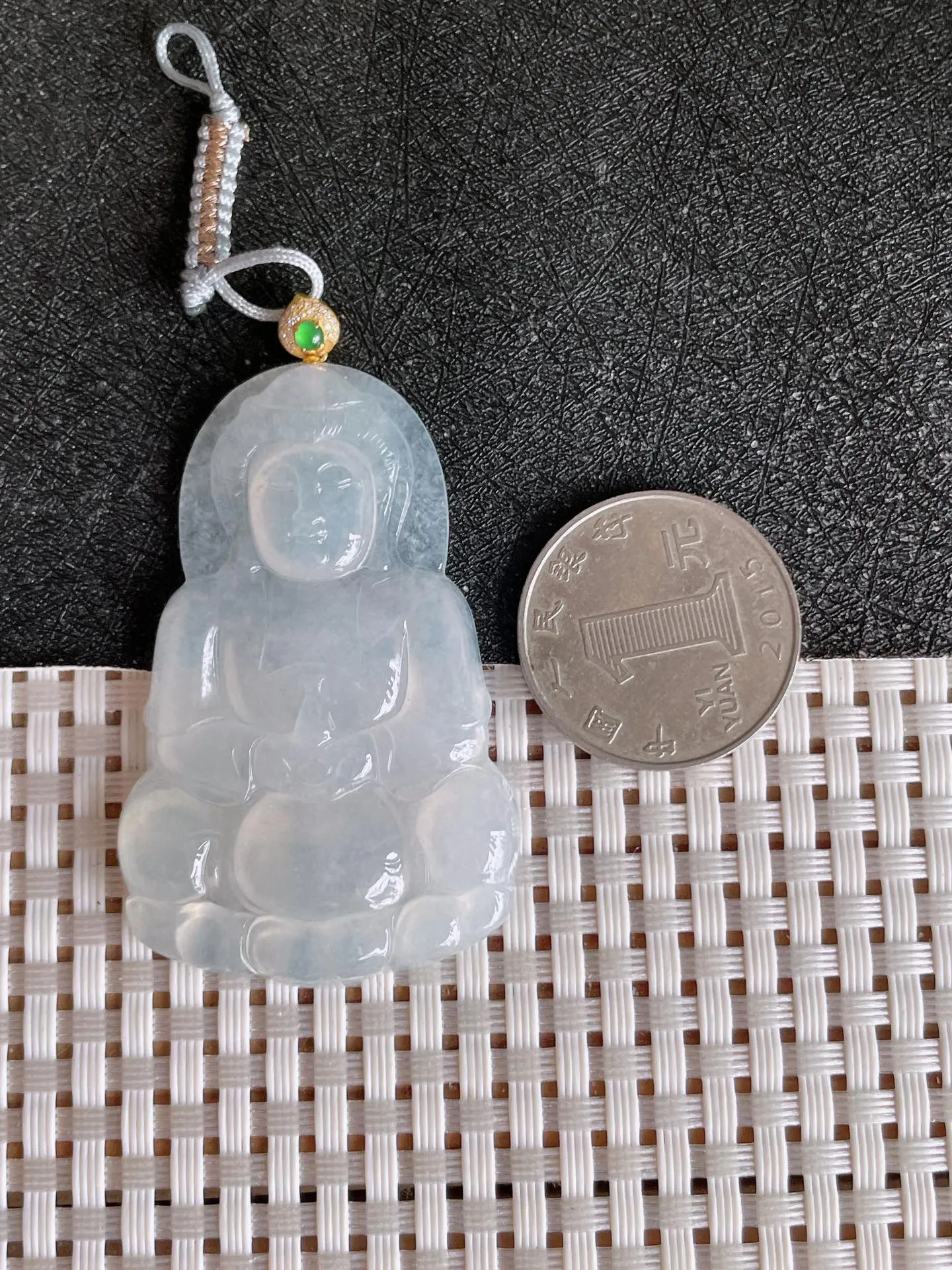 天然翡翠,老坑全胶感18k金冰种观音菩萨吊坠，尺寸:54.5-34.8-5mm，种水足 雕工精细，1575