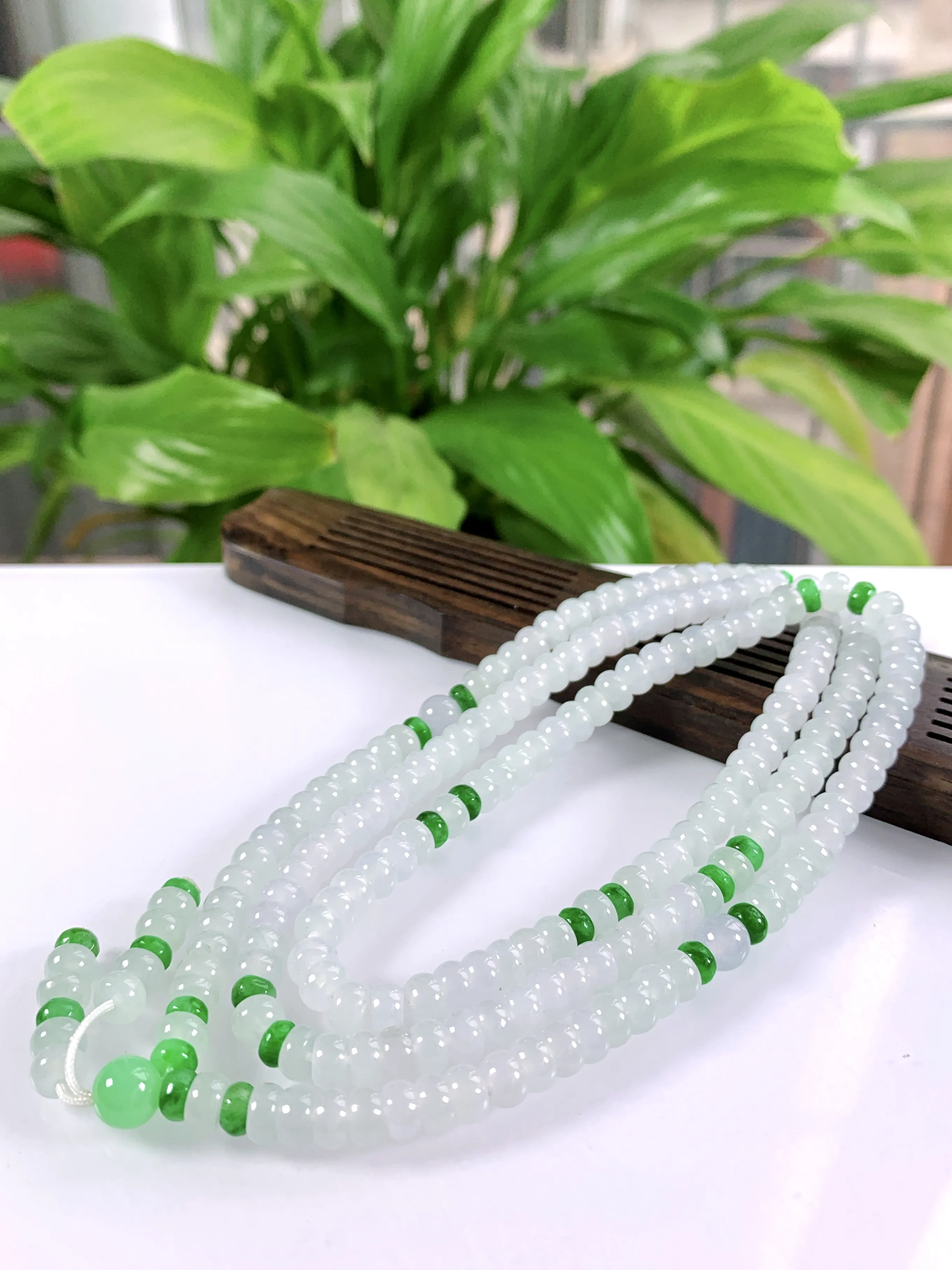 缅甸天然翡翠A货，冰种起光双彩算盘珠项链手链，尺寸：5.5/3mm，长度750mm，重量：42.79g