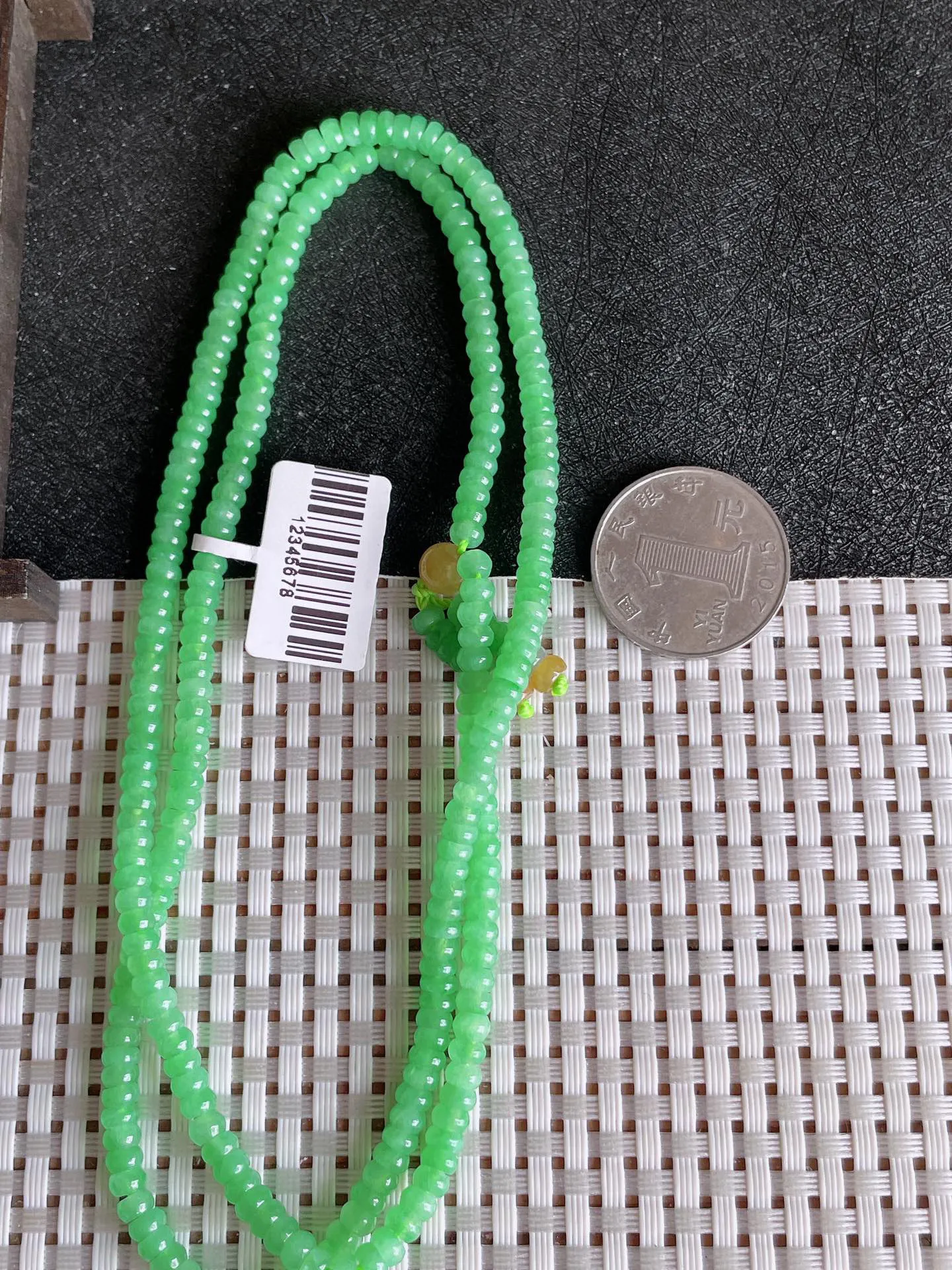 天然翡翠,老坑全胶感满绿算盘珠项链267颗，尺寸:4.3mm， 2720