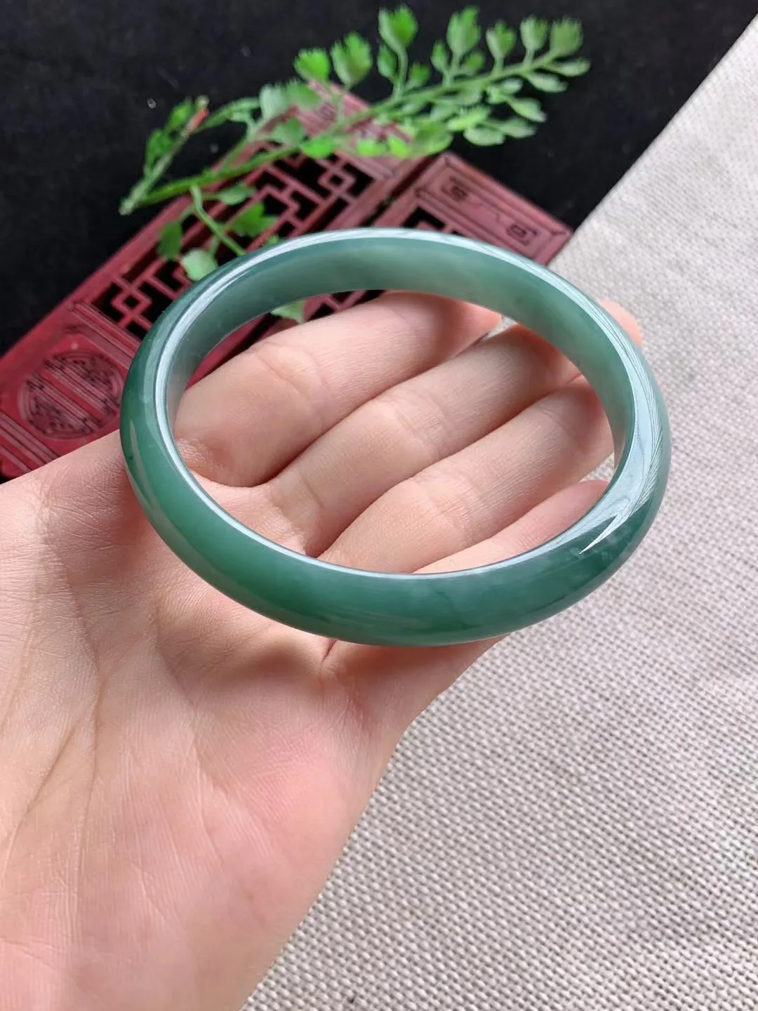 老坑蓝水正圈手镯尺寸61圈口×9.6×6.5mm重量38.70g
