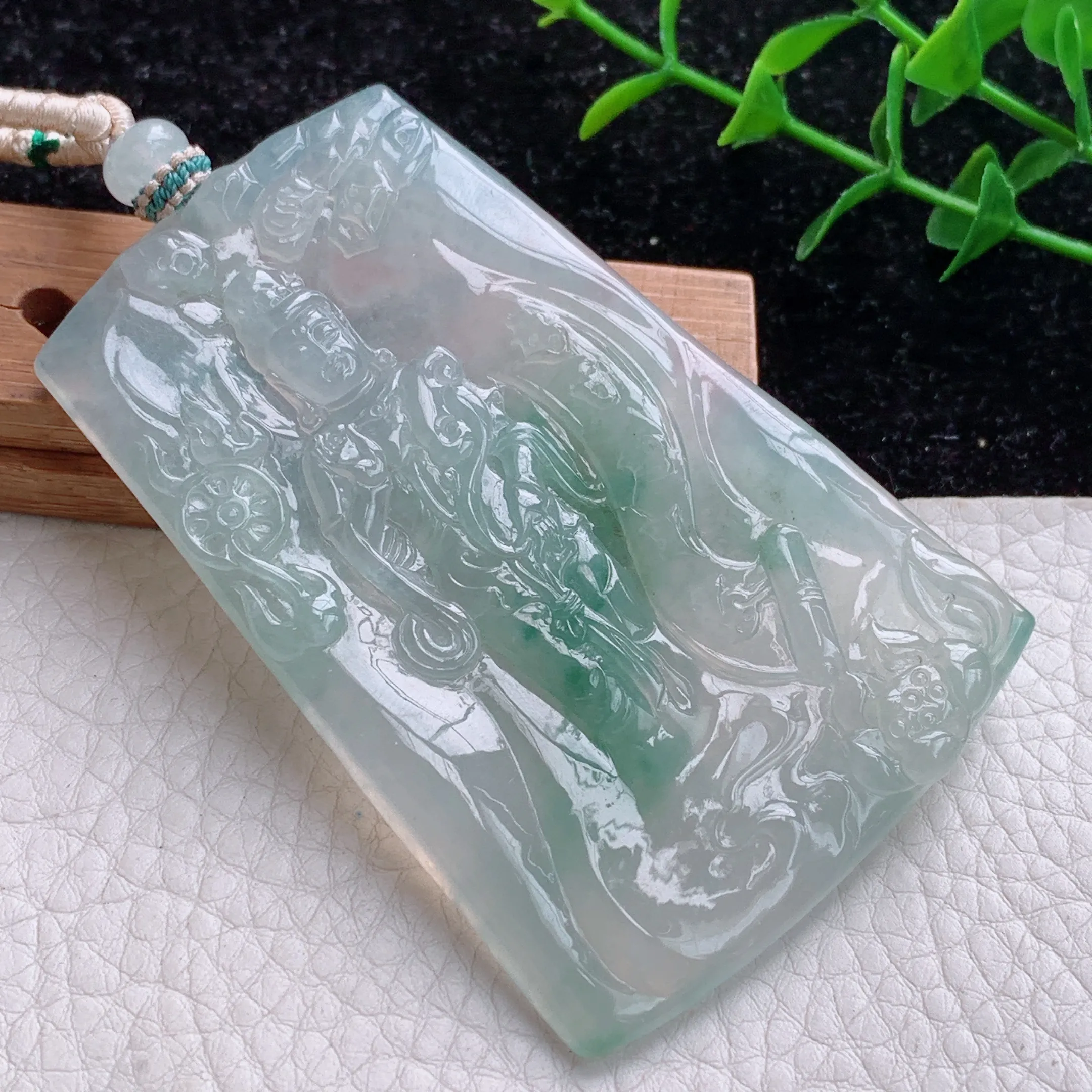 缅甸翡翠A货精雕飘绿自在观音玉吊坠 精美冰胶赐福观音玉挂件 bzb 尺寸:75.6*50.2*5.8mm