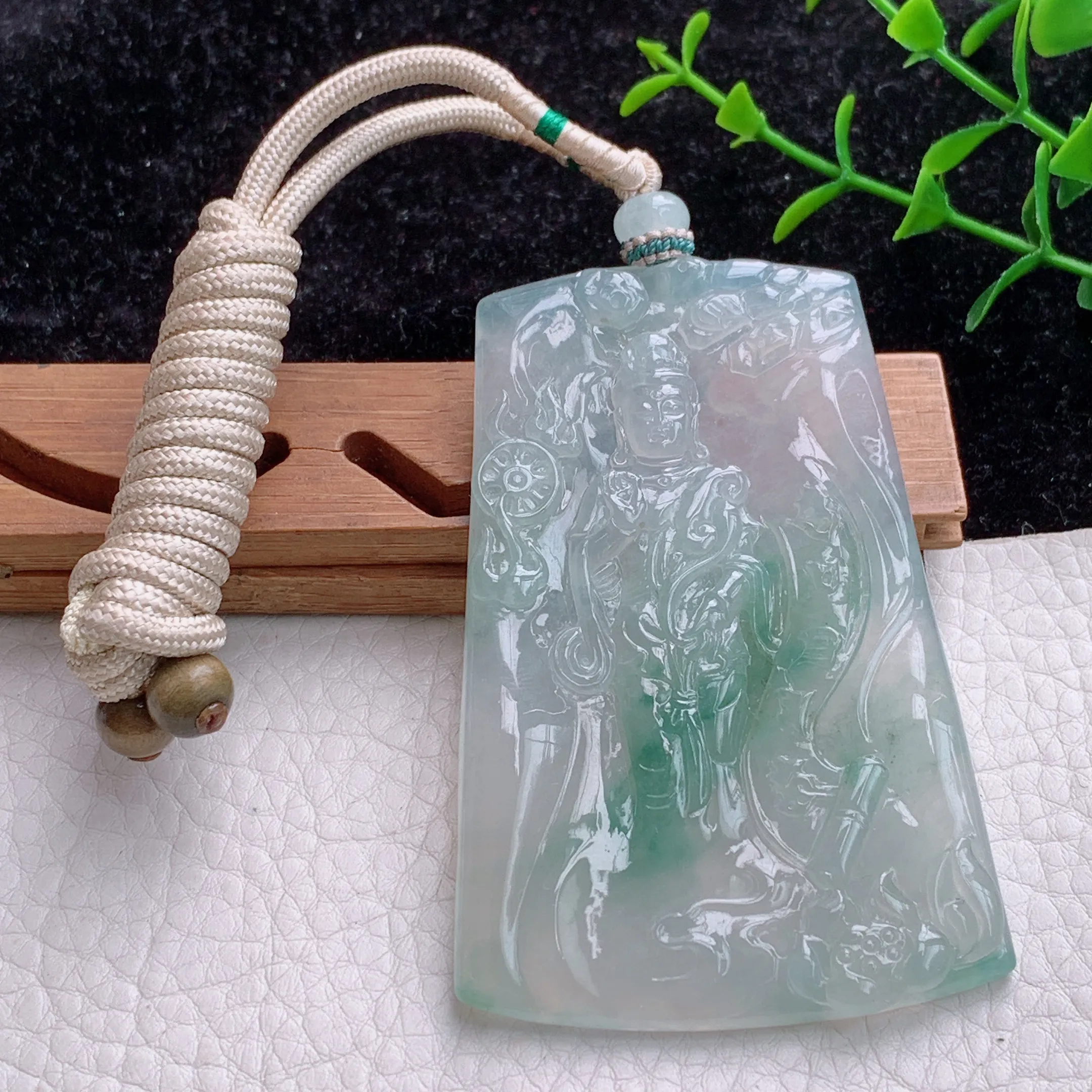 缅甸翡翠A货精雕飘绿自在观音玉吊坠 精美冰胶赐福观音玉挂件 bzb 尺寸:75.6*50.2*5.8mm