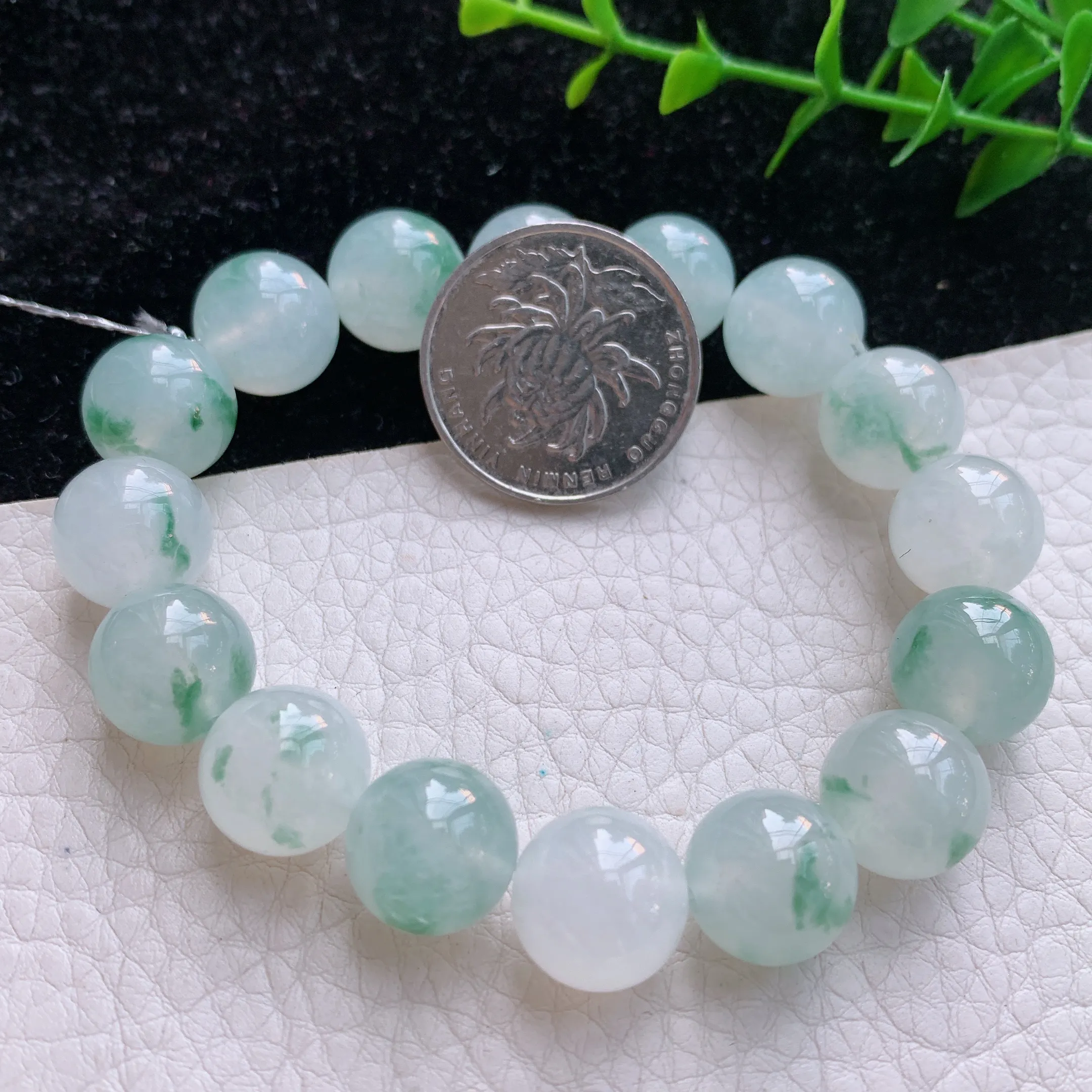 自然光实拍！老坑冰飘花圆珠12.3mm玉手链 手串 种老水足 冰胶感足 底子干净纯美 色泽鲜亮 佩戴优雅大方！qxm 尺寸:12.3mm