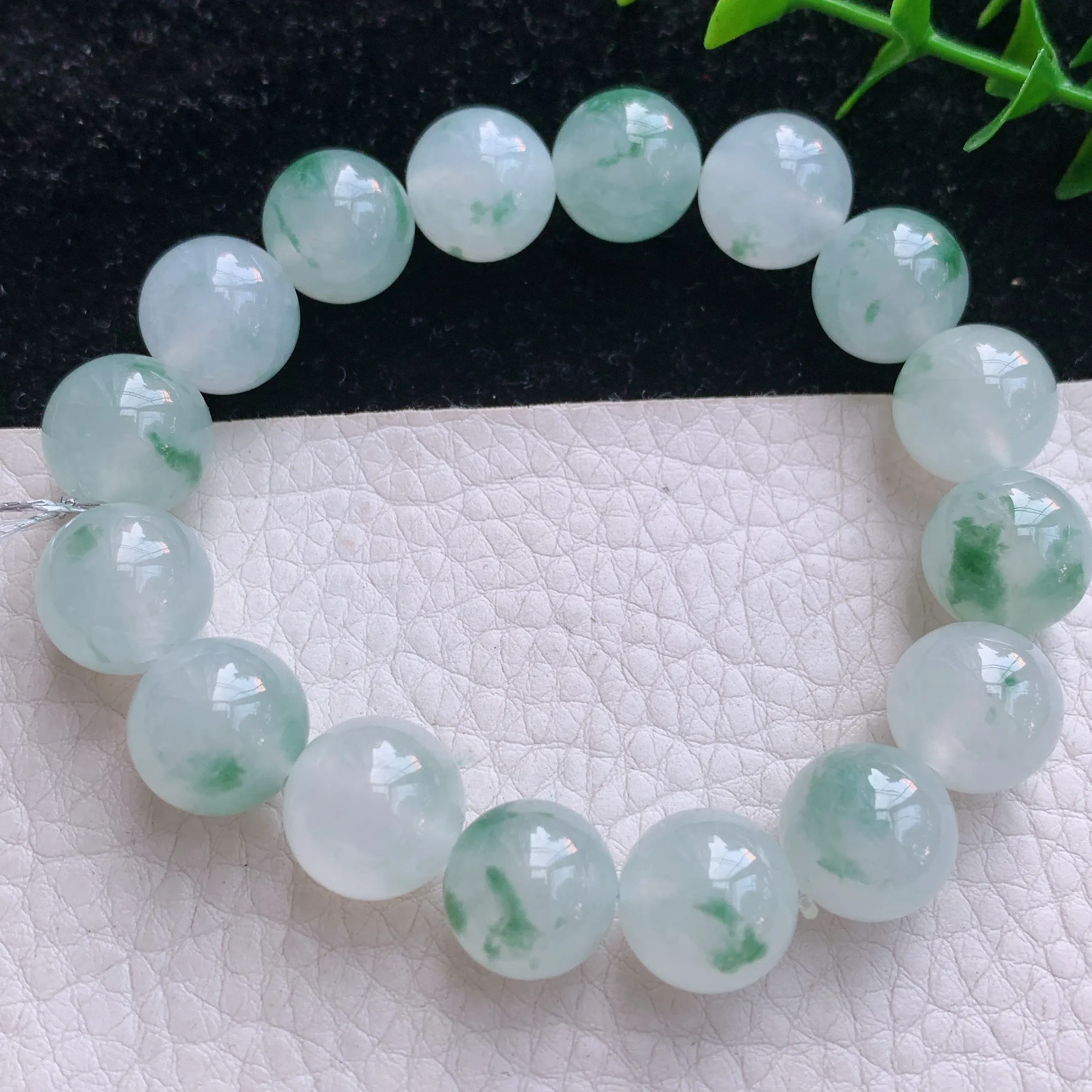 自然光实拍！老坑冰飘花圆珠12.3mm玉手链 手串 种老水足 冰胶感足 底子干净纯美 色泽鲜亮 佩戴优雅大方！qxm 尺寸:12.3mm