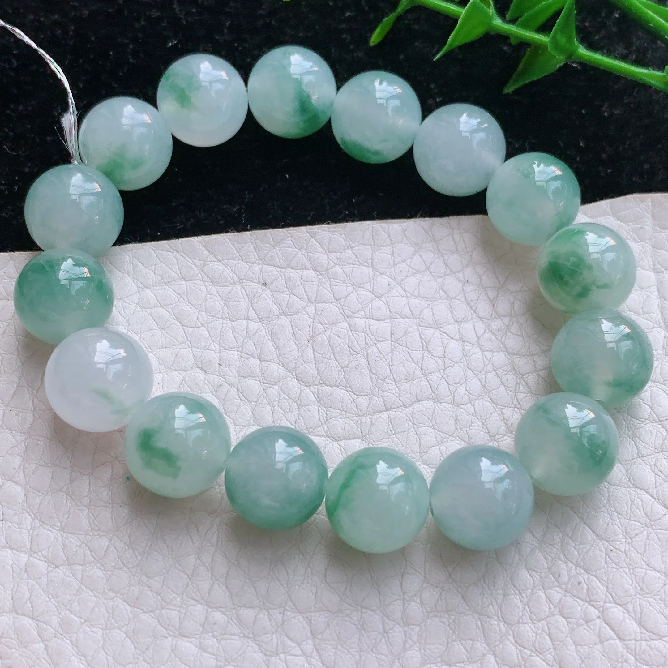 自然光实拍！老坑冰飘蓝绿花圆珠12.3mm玉手链 手串 种老水足 冰胶感足 底子干净纯美 花式飘逸 色泽鲜亮 佩戴优雅大方！qxm 尺寸:12.3mm