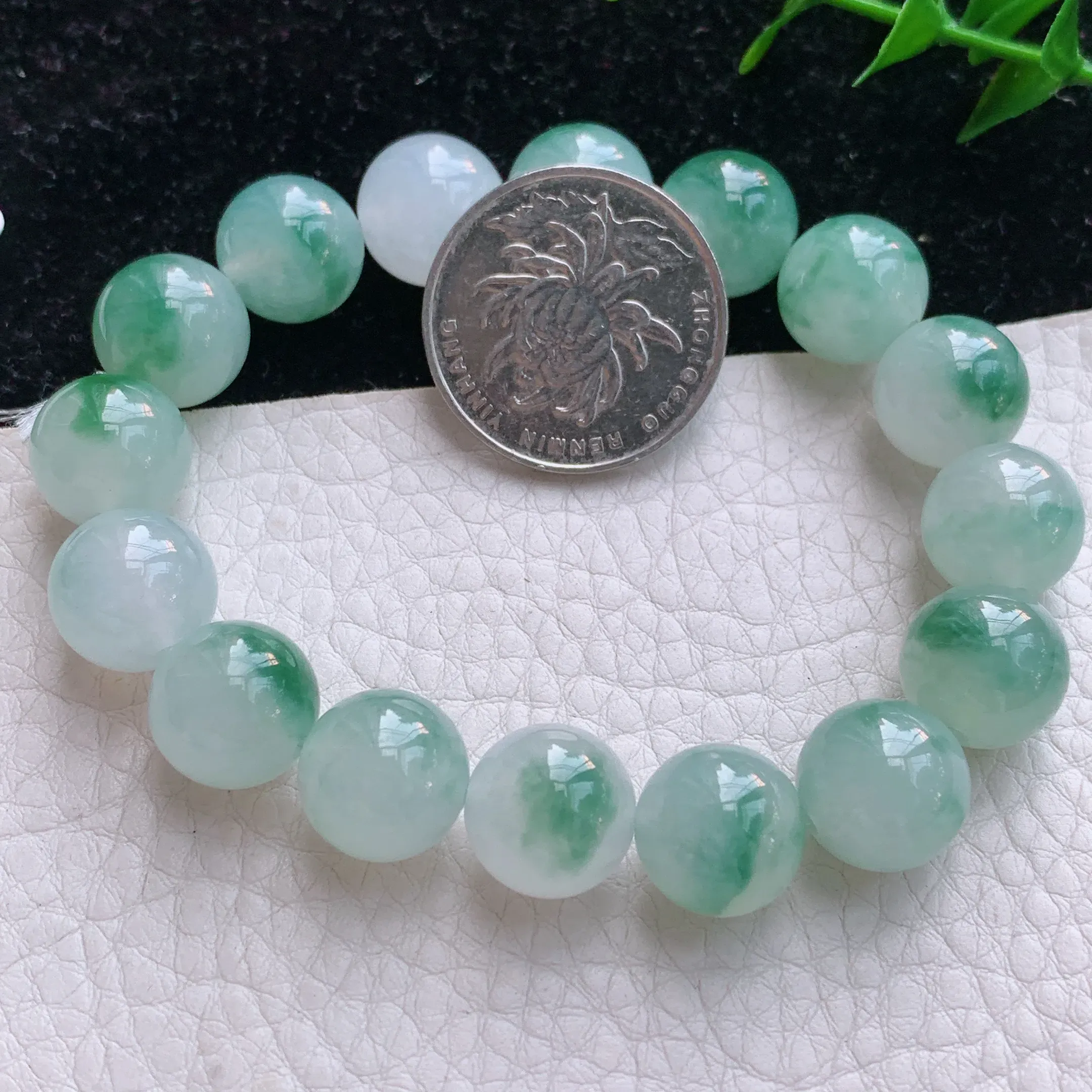 自然光实拍！老坑冰飘蓝绿花圆珠12.3mm玉手链 手串 种老水足 冰胶感足 底子干净纯美 花式飘逸 色泽鲜亮 佩戴优雅大方！qxm 尺寸:12.3mm