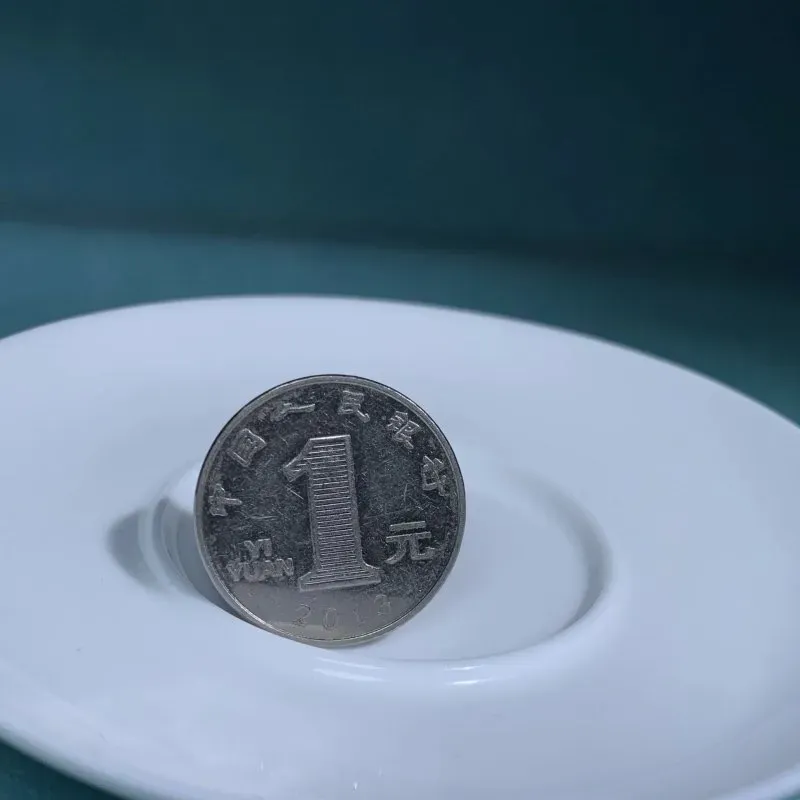 〈糖白·弥勒笑佛〉

小精品～新疆和田且末糖白玉，苏工精雕，肉质油，干净均匀～雕刻弥勒佛，开怀大笑，造型饱满，做工精细传神～佩戴护佑平安，吉祥纳福
规格：39.8/33.5/22重47.6