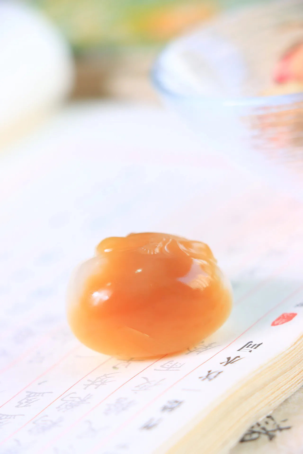 〈糖白·弥勒笑佛〉

小精品～新疆和田且末糖白玉，苏工精雕，肉质油，干净均匀～雕刻弥勒佛，开怀大笑，造型饱满，做工精细传神～佩戴护佑平安，吉祥纳福
规格：39.8/33.5/22重47.6