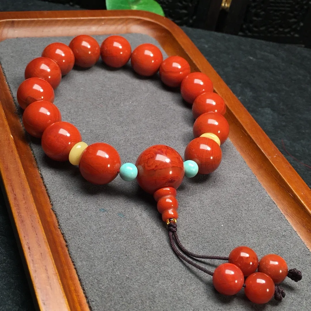 南红单圈手链，搭配天然南红三通，绿松石，蜜蜡，满肉柿子红，简单大方，直径:13+mm，同款随机发