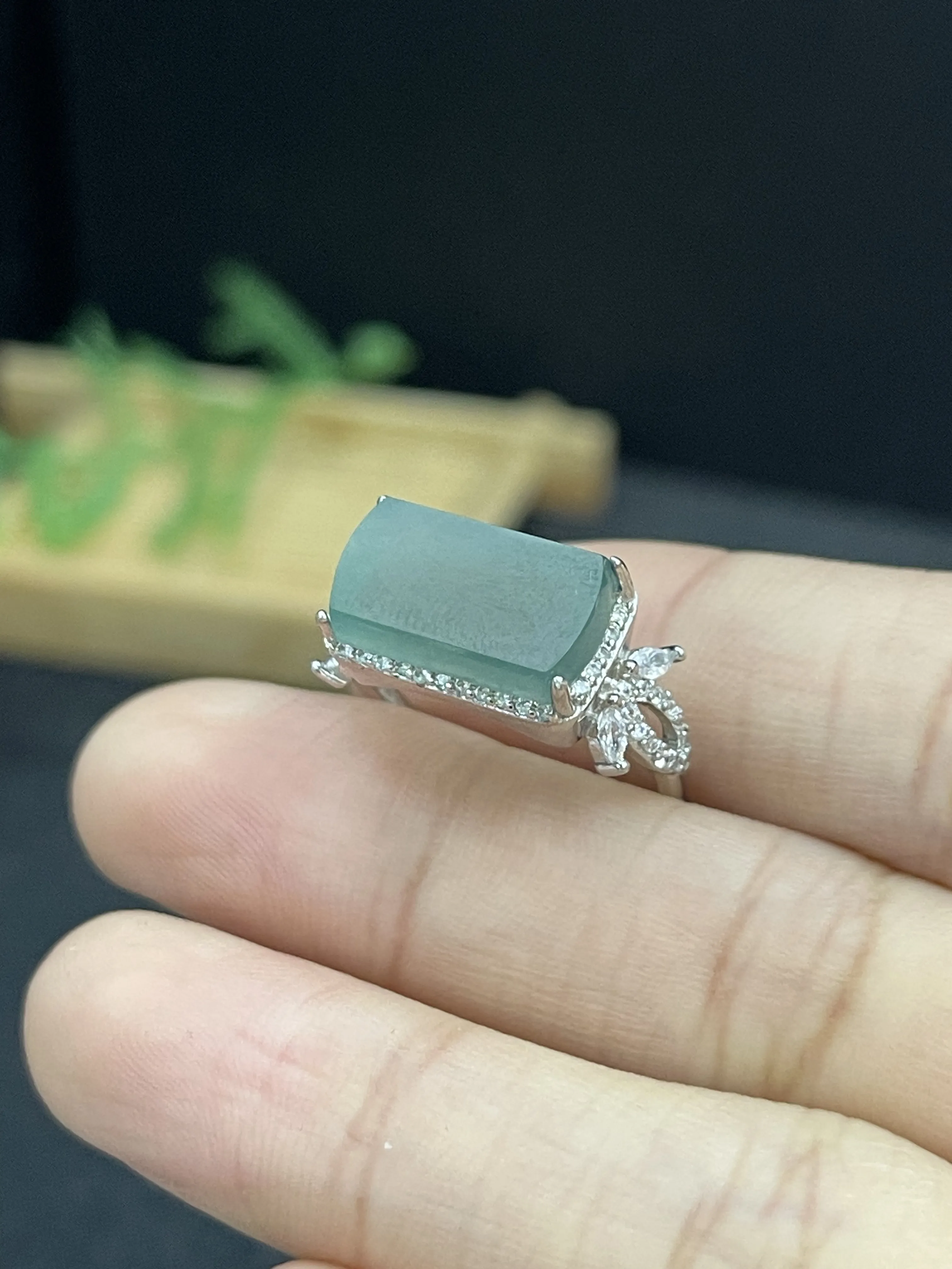 翡翠戒指，印记：S925
