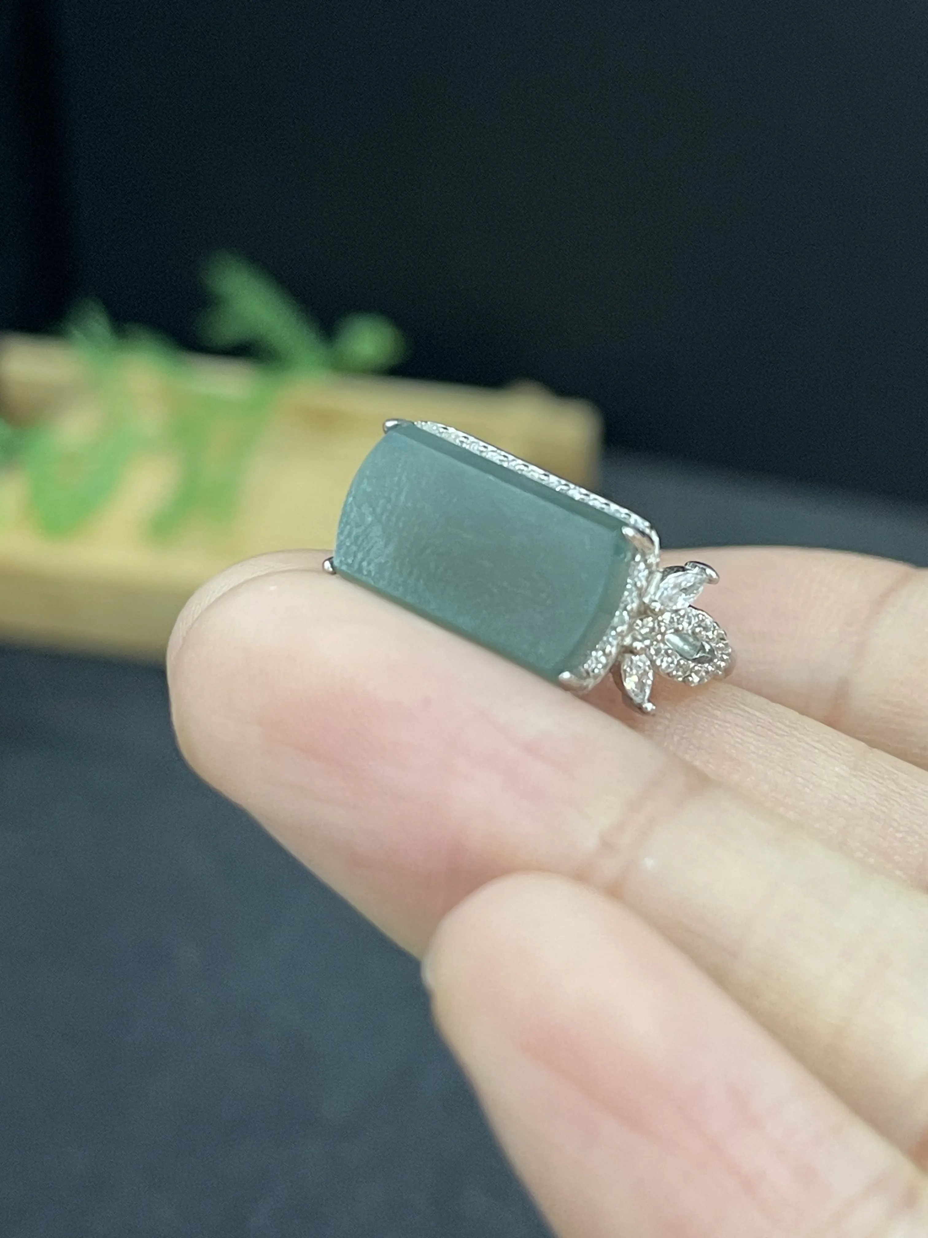 翡翠戒指，印记：S925