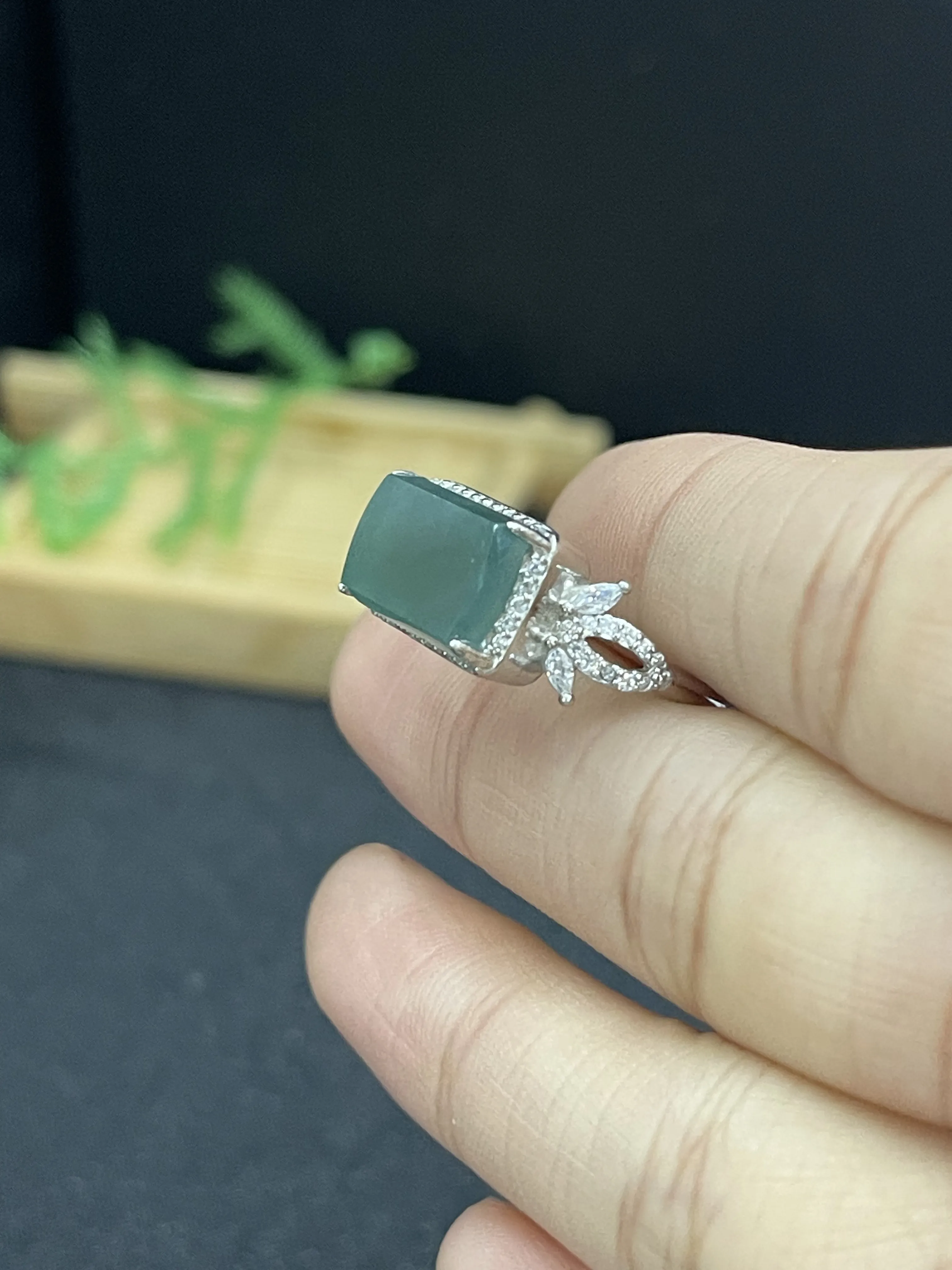 翡翠戒指，印记：S925