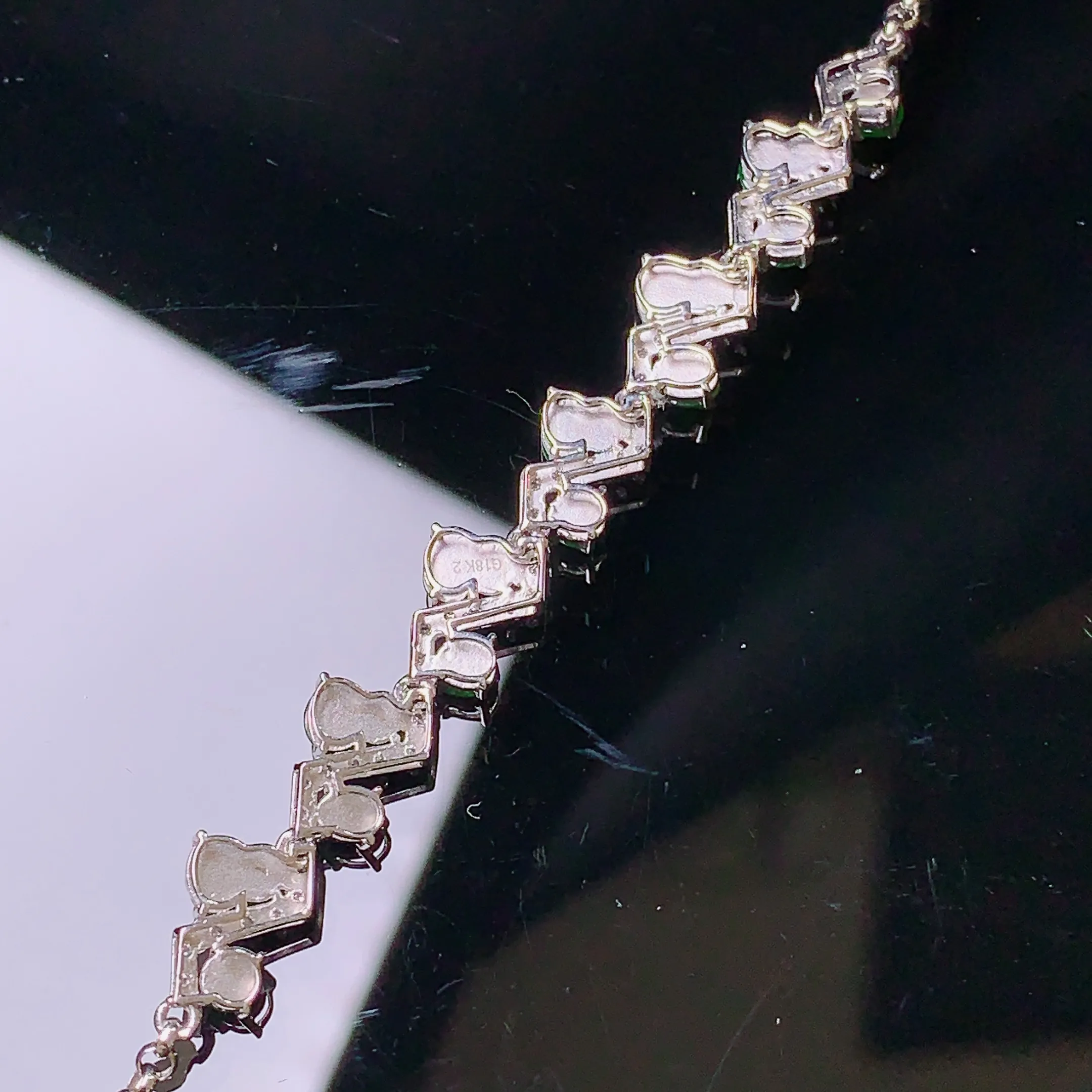 18k金钻镶嵌葫芦手链 玉质细腻 水润亮眼 色泽艳丽 款式新颖唯美 整体尺寸64.5*6.8*3.2