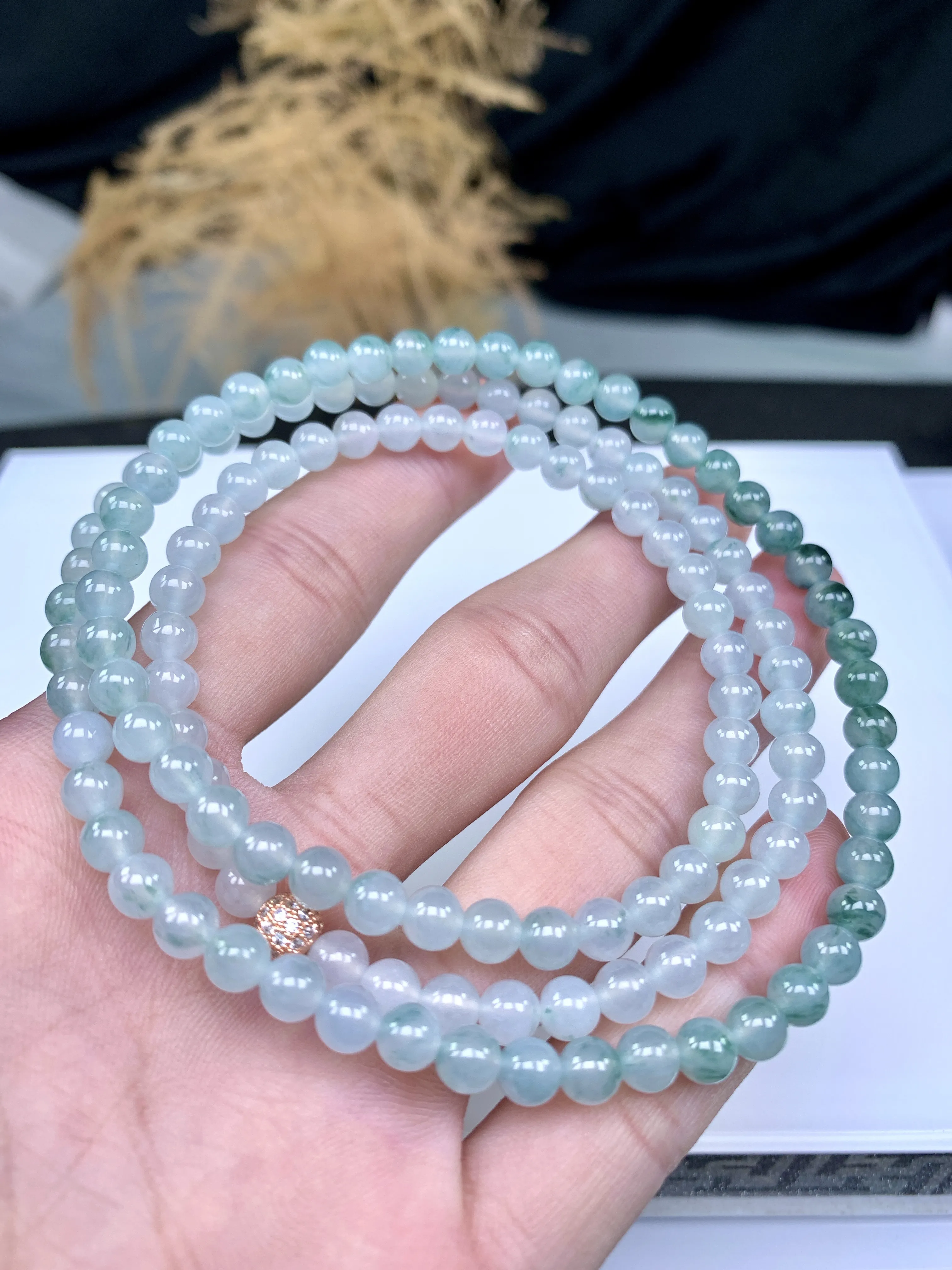 缅甸天然翡翠A货，冰种起胶飘花圆珠项链手链，尺寸：5.5mm/128颗，长度700mm,