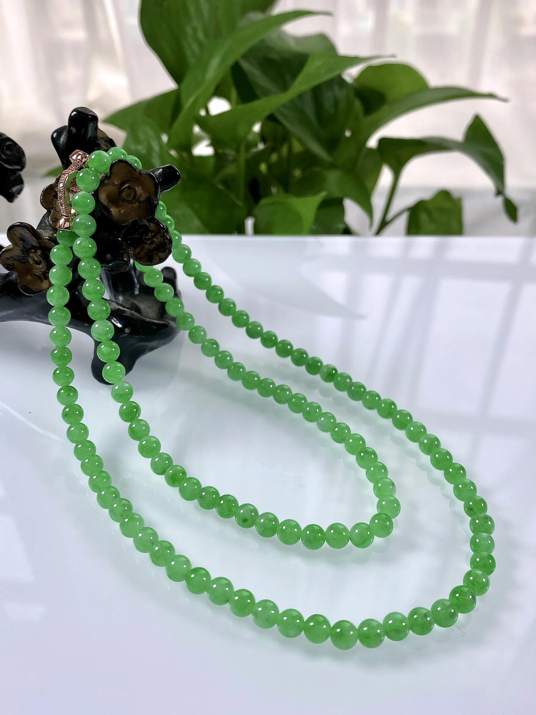 收藏级别，缅甸天然翡翠A货，卡5冰种起光起胶满绿阳绿圆珠项链手链，尺寸：5mm/118颗，长度575mm，重量：27.07g