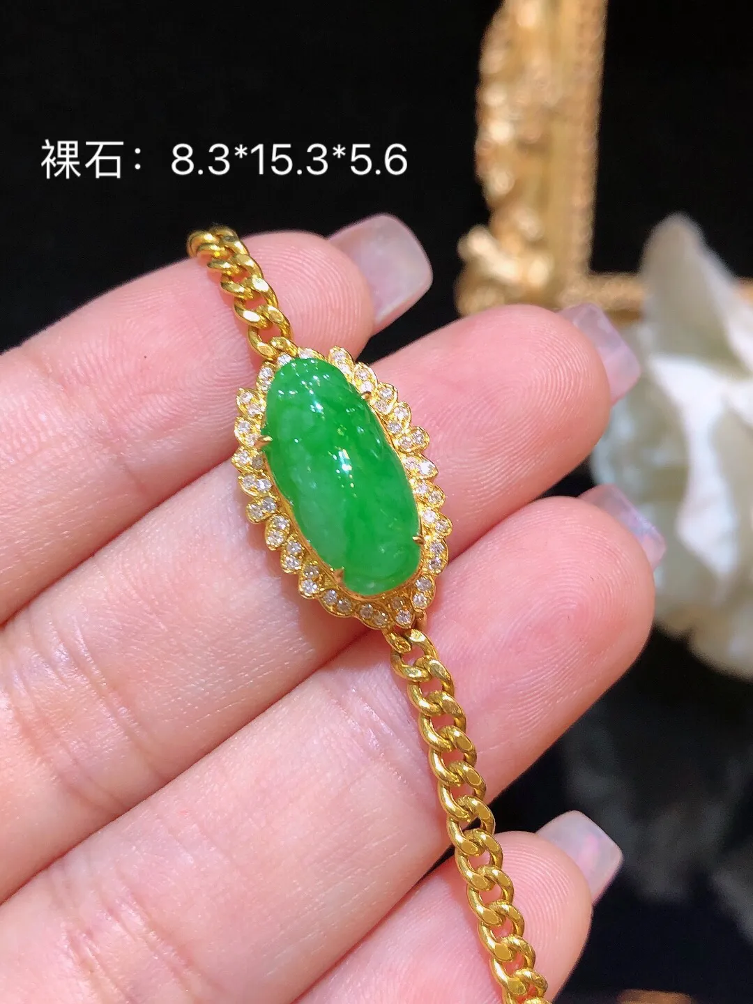 翡翠阳绿貔貅手链 雕工精美 颜色细腻 饱满圆润
