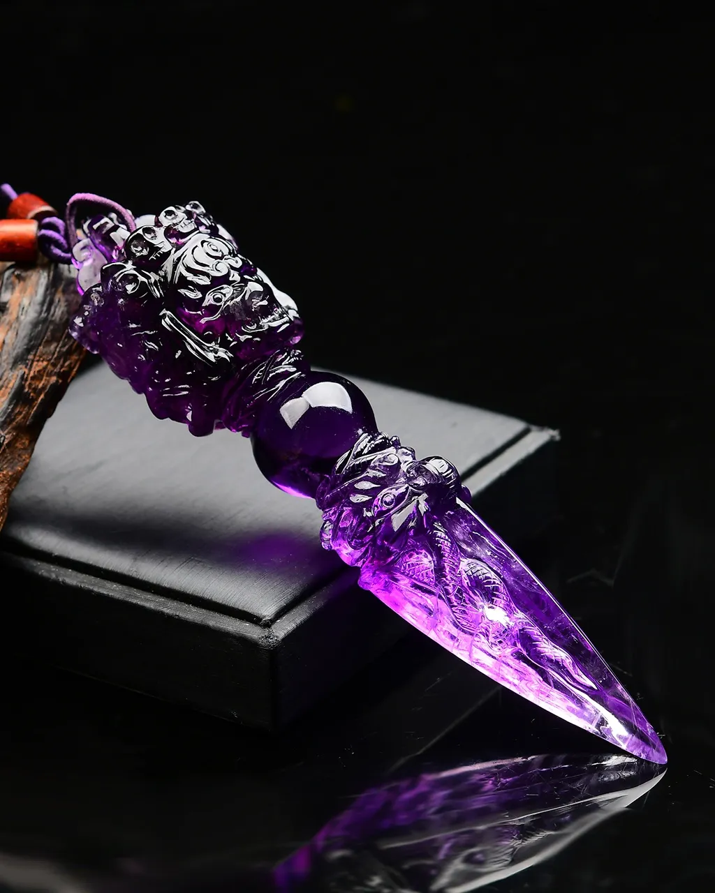天然紫水晶金刚橛•金刚杵车挂，佩戴者顺顺利利保平安，大师雕刻，难度高，遇见请珍惜，实物非常漂亮 规格:133*31*31mm，重130g