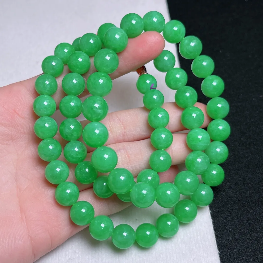 正阳绿满绿圆珠项链 珠圆玉润 
尺寸 10.1mm  重 101.71g
缅甸天然A货翡翠