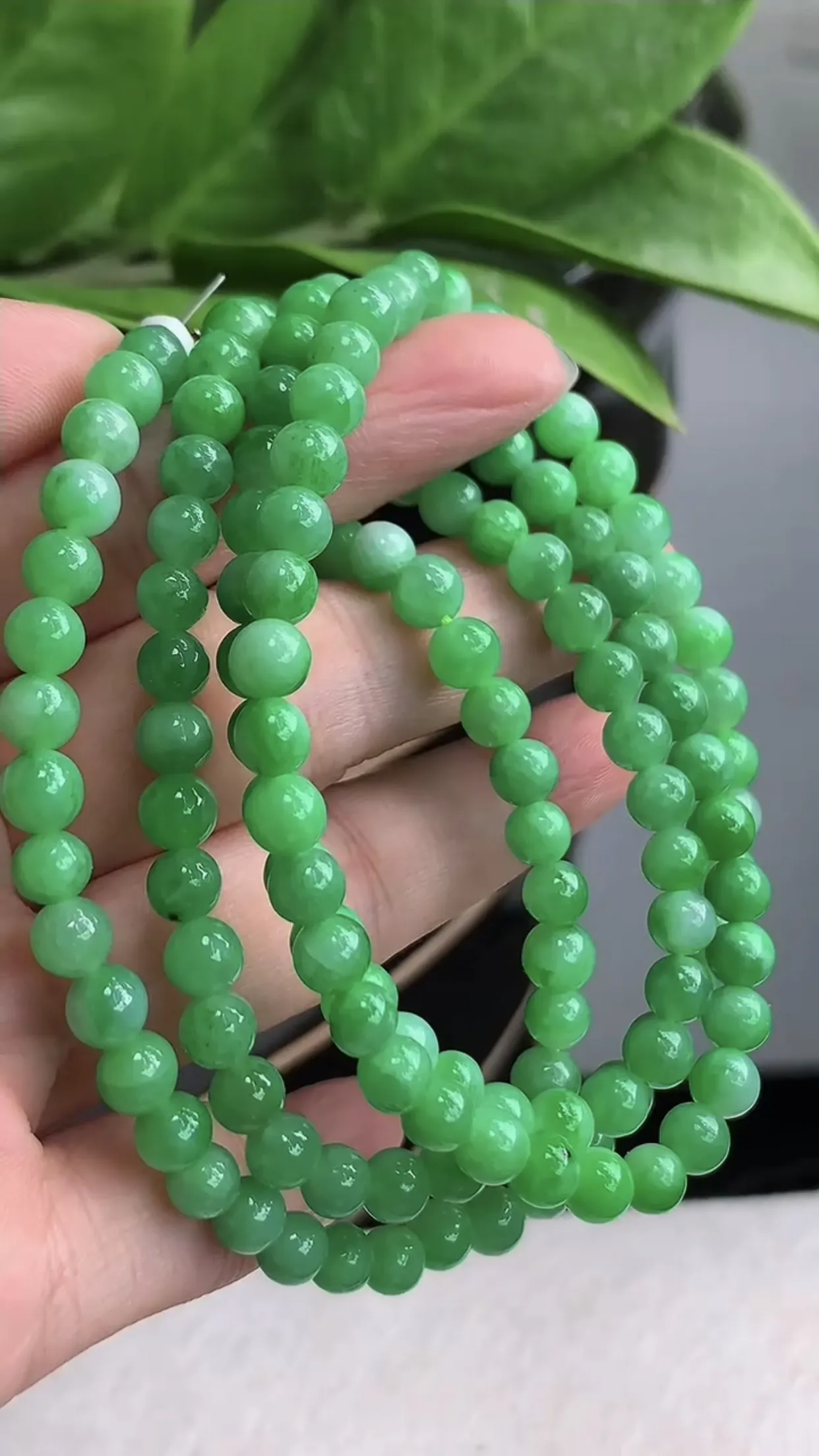 天然A货翡翠老坑种满绿圆珠项链毛衣链139颗 尺寸5.2mm