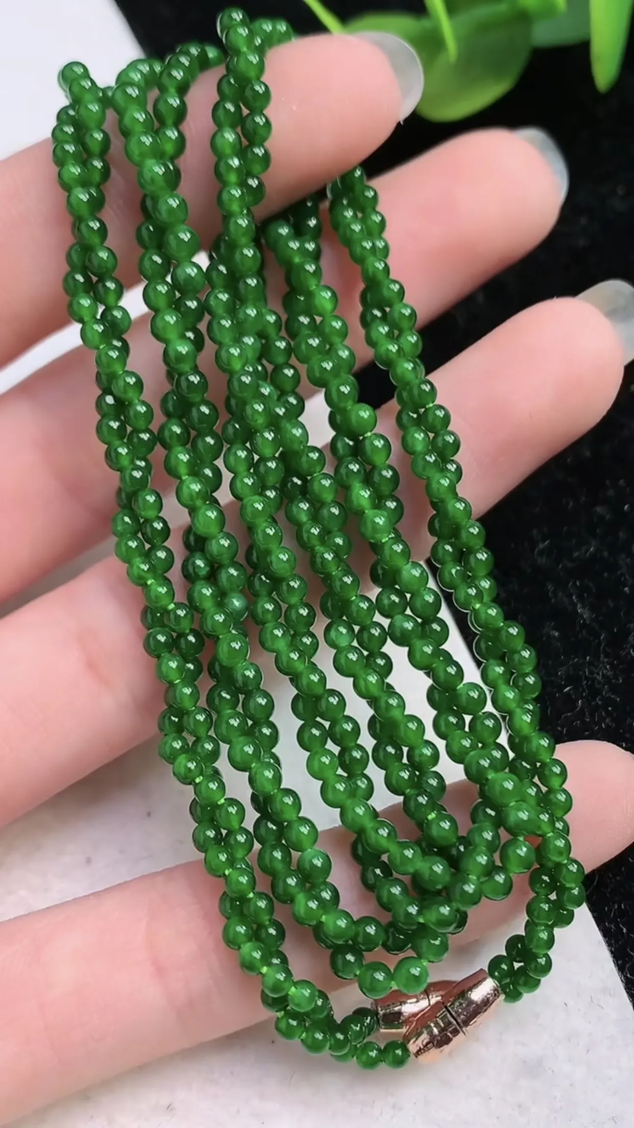 翡翠a货满绿小米珠项链456颗 尺寸 2.5mm