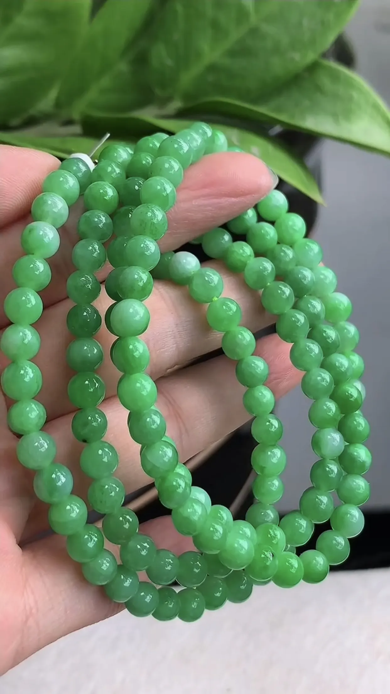 天然A货翡翠老坑种满绿圆珠项链毛衣链139颗 尺寸5.2mm
