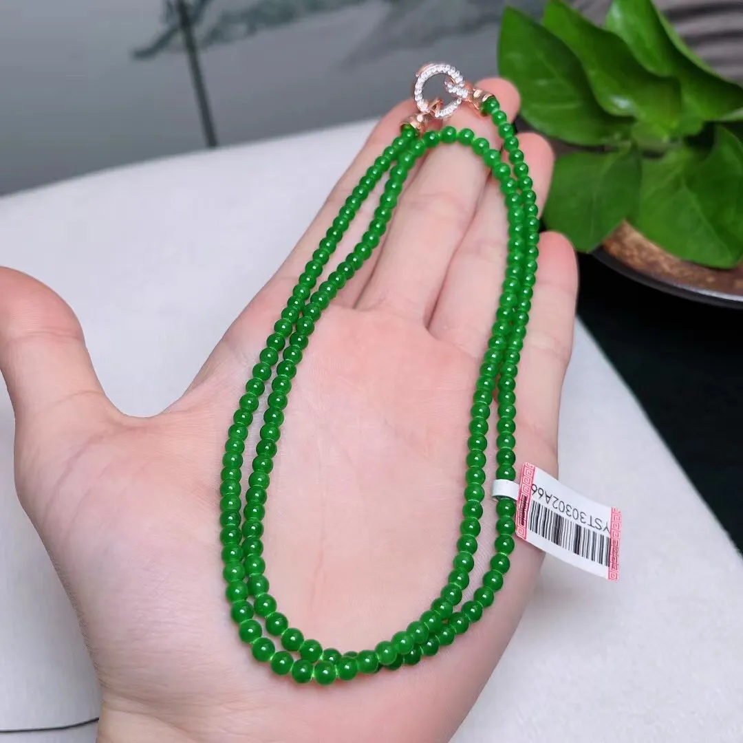 缅甸天然A货翡翠满绿圆珠项链辣绿项链
尺寸：4mm 重量：15.82g