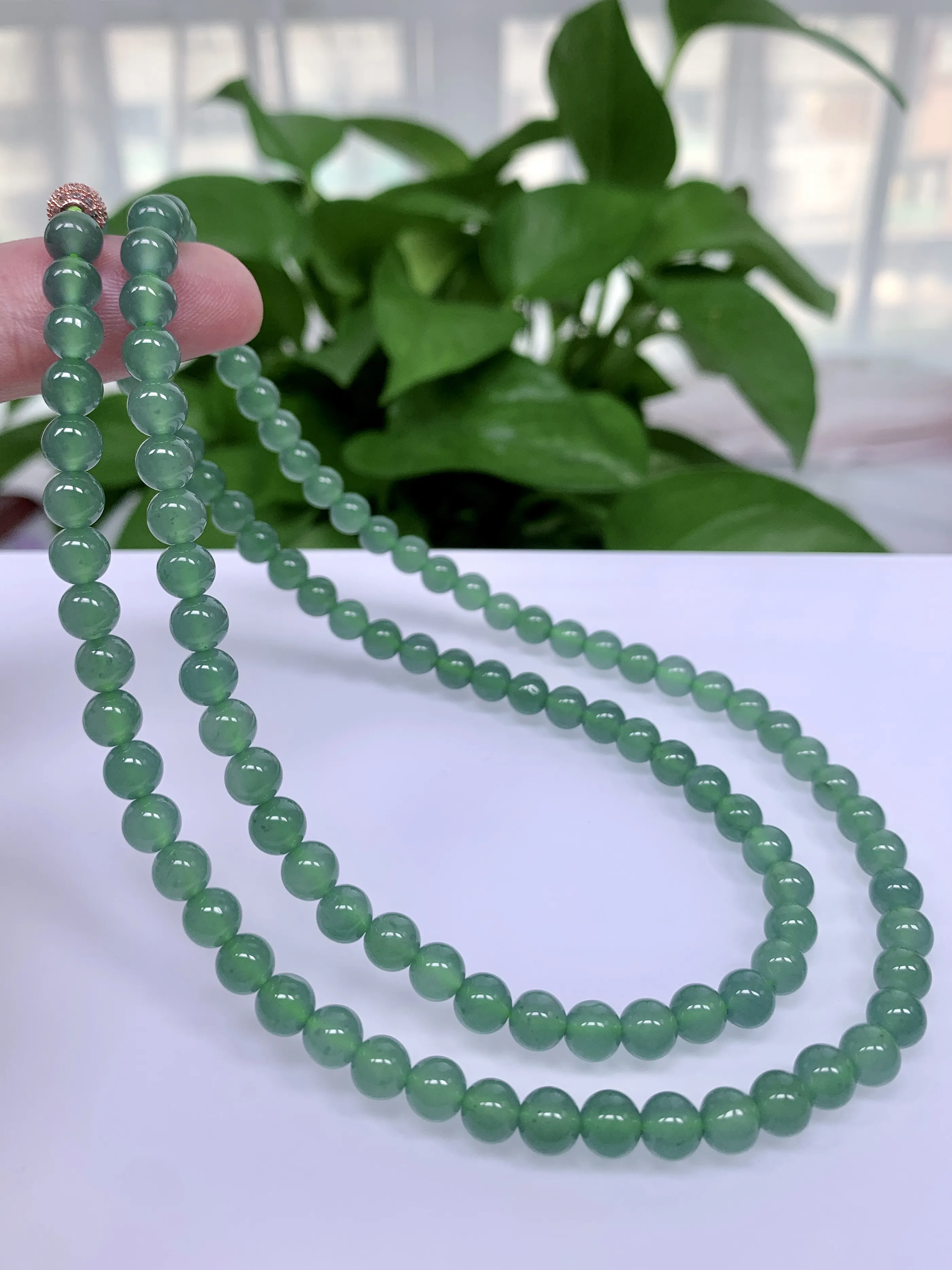 天然翡翠A货，冰种起胶满绿蓝绿圆珠项链手链，尺寸：6mm颗，长度620mm，重量约39.00g
