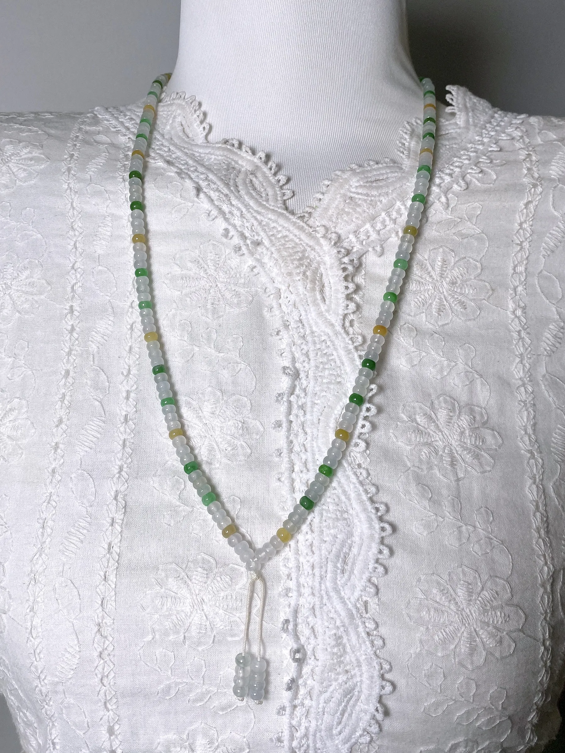 缅甸天然翡翠A货，高冰起光三彩算盘珠项链手链，尺寸：5/3.2mm，长度720mm，重量：33.17g