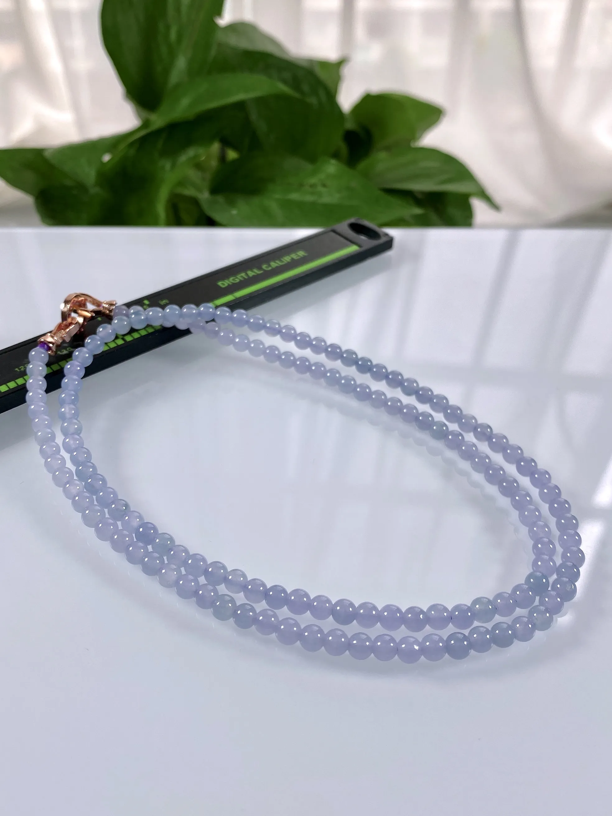 缅甸天然翡翠A货，卡4.2冰种起胶紫罗兰冰紫小米珠圆珠项链手链，尺寸：4.2mm/138颗，长度55