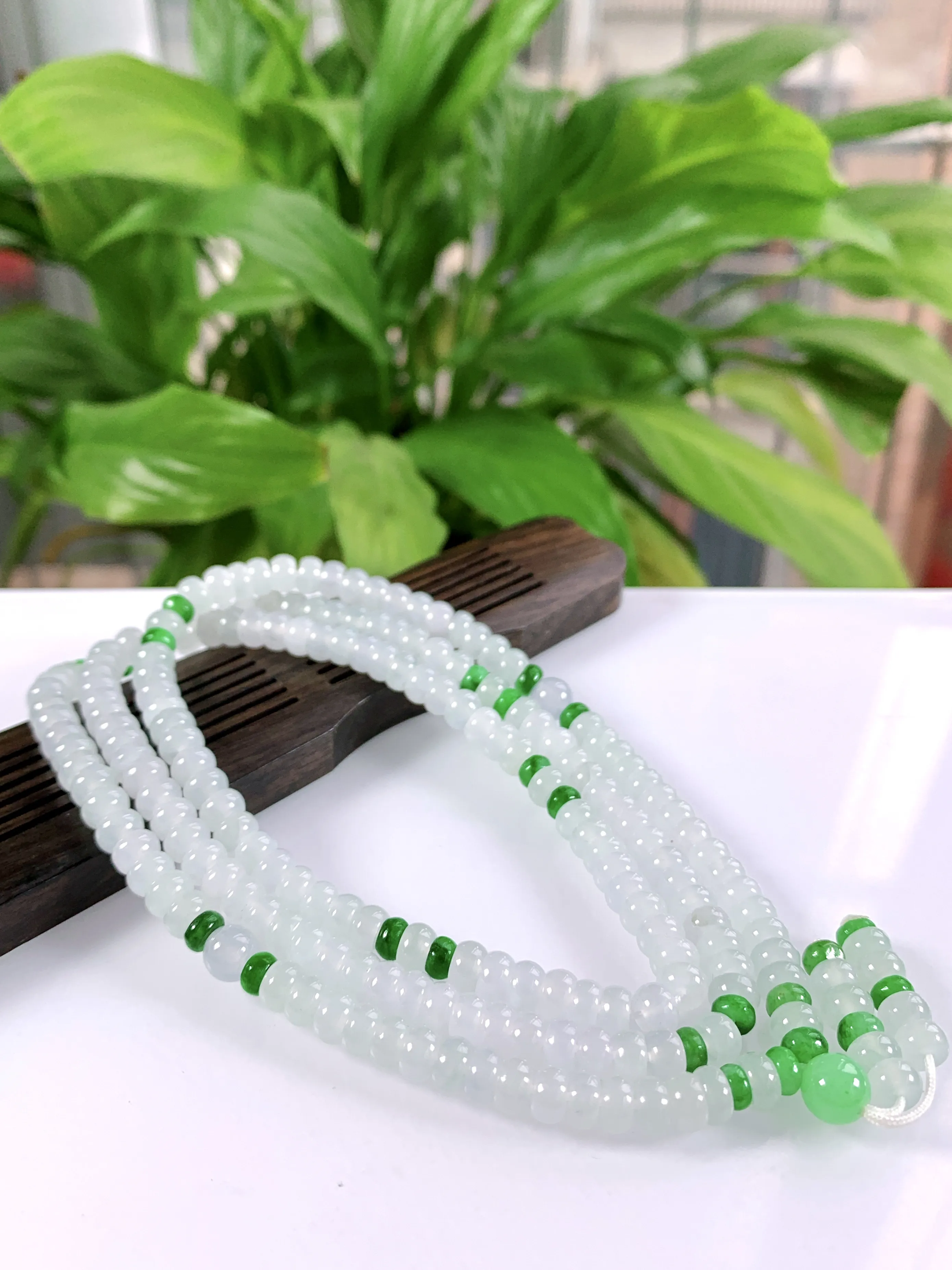 缅甸天然翡翠A货，冰种起光双彩算盘珠项链手链，尺寸：5.5/3mm，长度750mm，重量：42.79g