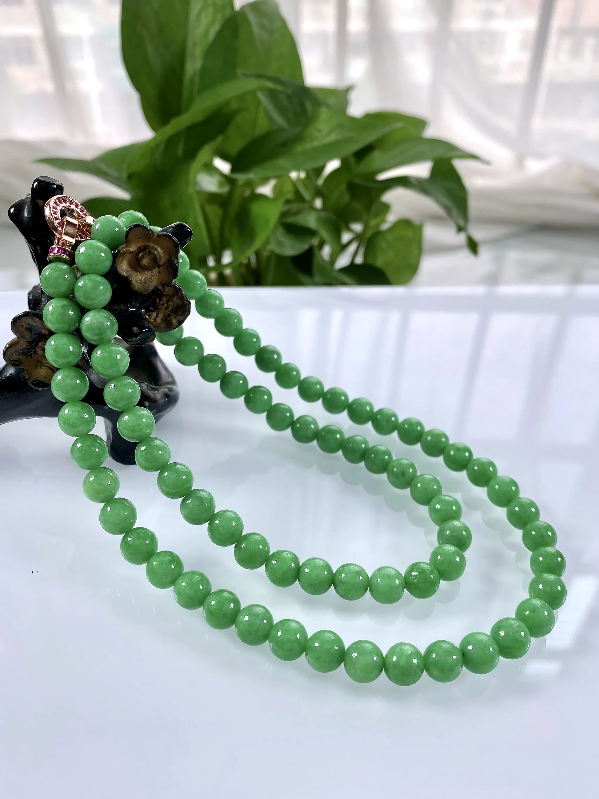 缅甸天然翡翠A货，卡7.5冰润满绿阳绿圆珠项链手链，尺寸：7.5mm/78颗，长度560mm，重量：53.86g