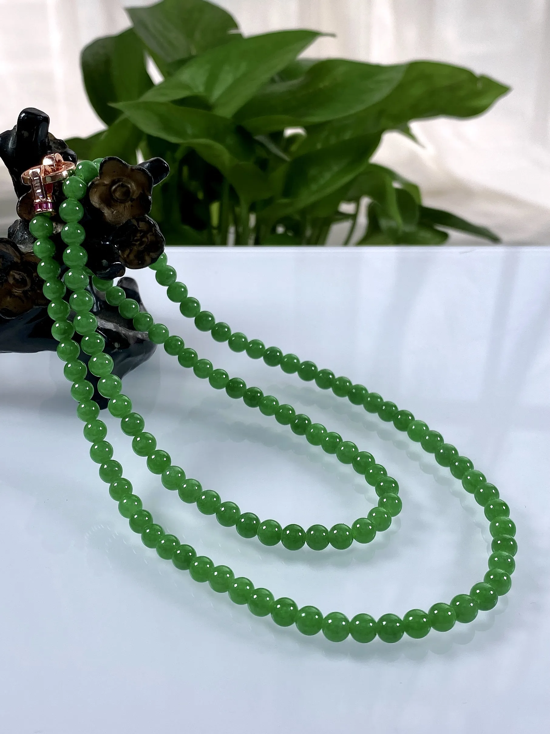 收藏级别，缅甸天然翡翠A货，冰种满绿阳绿步步高升微塔珠圆珠项链手链，尺寸：大珠5.2mm，小珠4.8