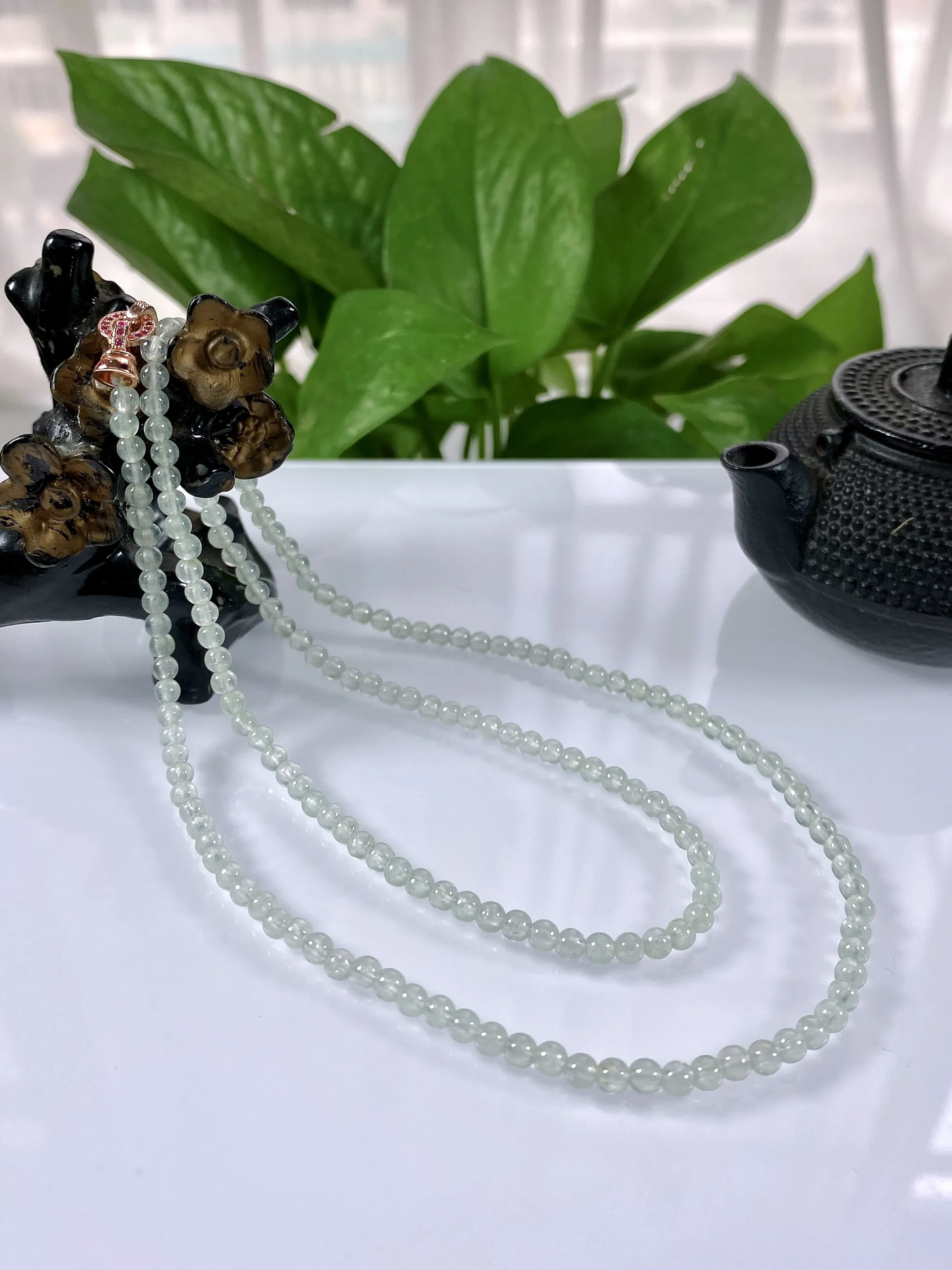 缅甸天然翡翠A货，卡3.6高冰种起钢光小圆珠小米珠项链手链，尺寸：3.6mm/178颗，长度590m