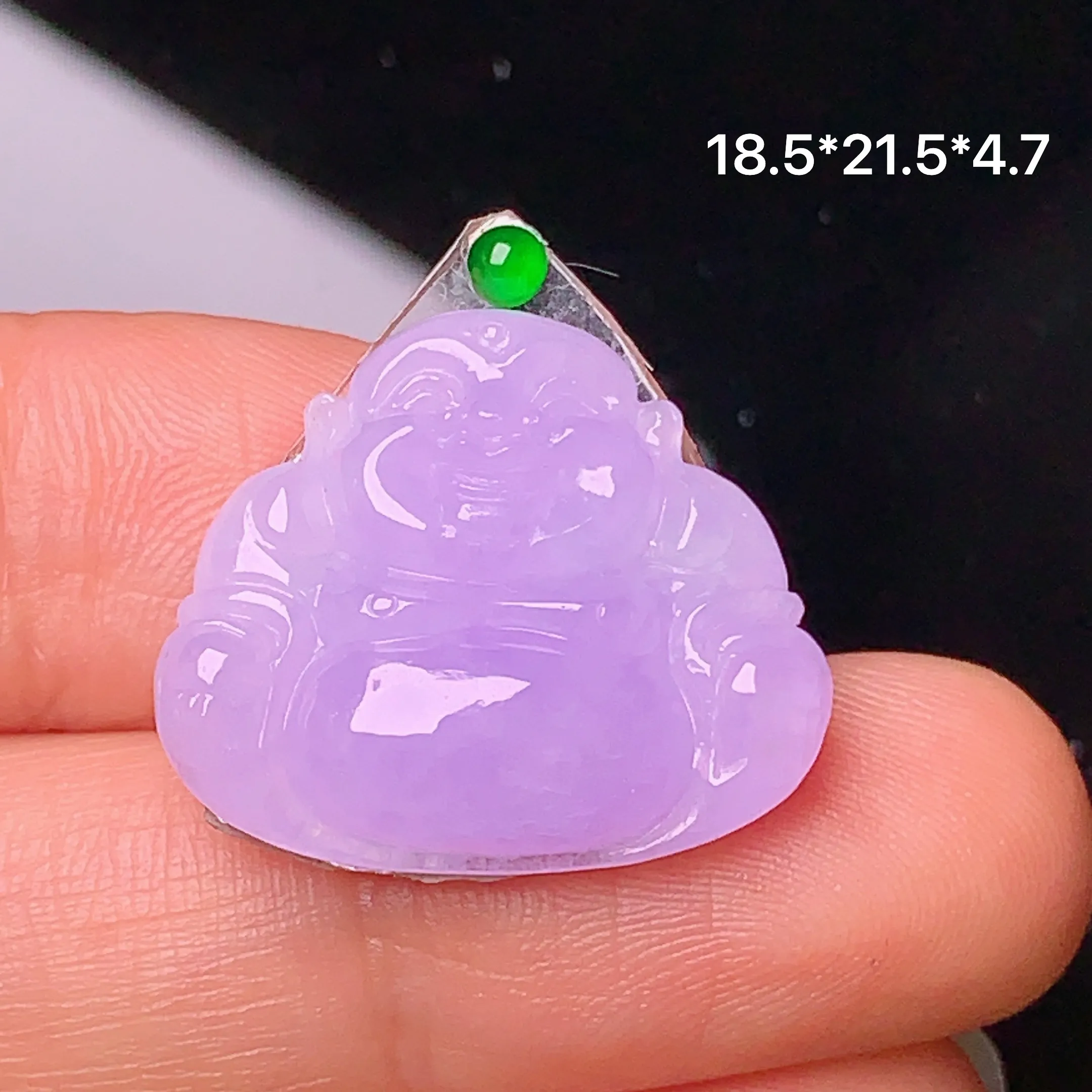 镶嵌款 紫罗兰佛公 玉质细腻 水润透亮 色泽艳丽 搭配绿色小蛋面 整体尺寸18.5*21.5*4.7