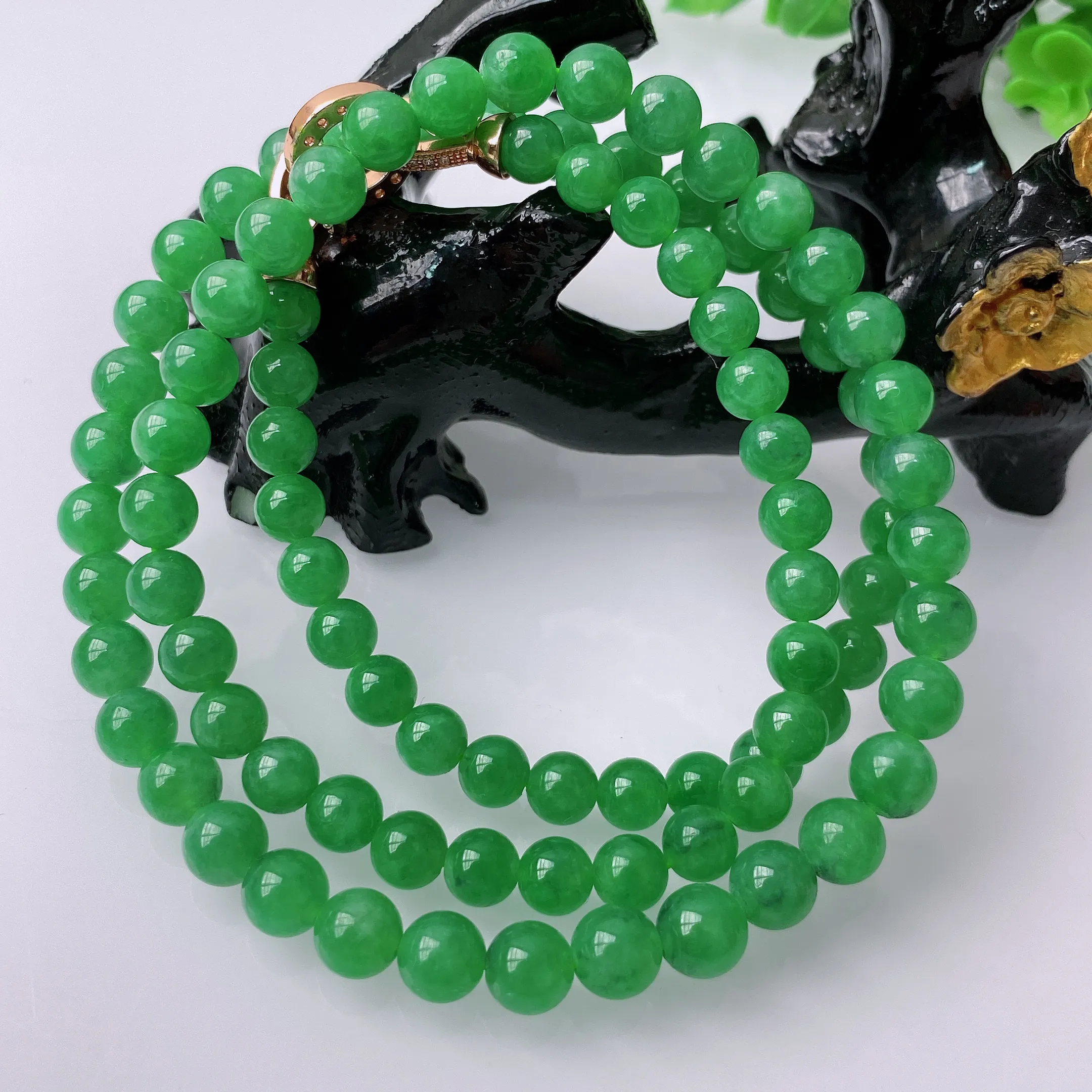 天然翡翠A货 绿色圆珠项链 翡翠珠链，种老水足，冰清玉润  颜色漂亮  (装饰扣)取一尺寸6.5mm #42660091