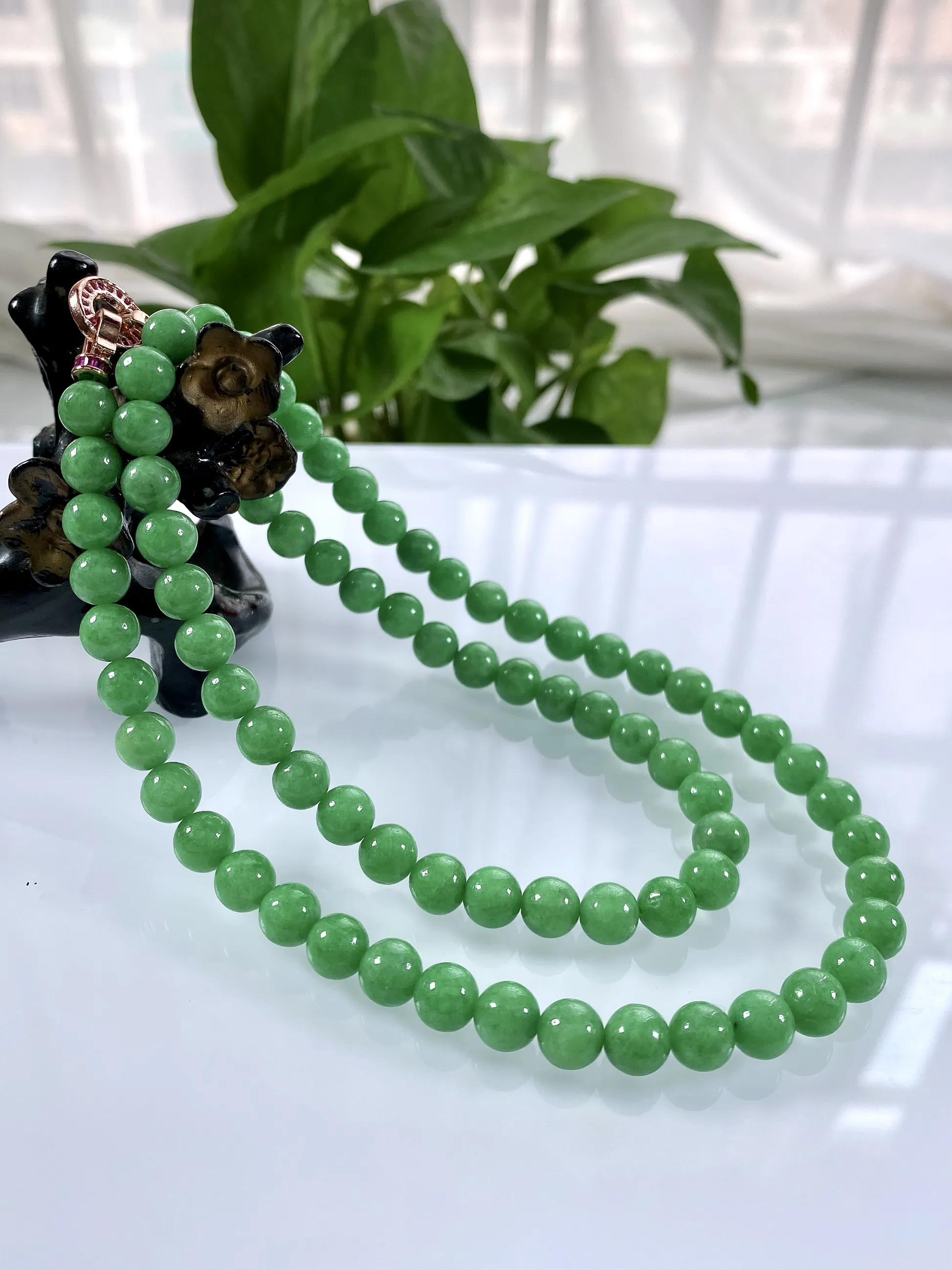 缅甸天然翡翠A货，卡7.5冰润满绿阳绿圆珠项链手链，尺寸：7.5mm/78颗，长度560mm，重量：