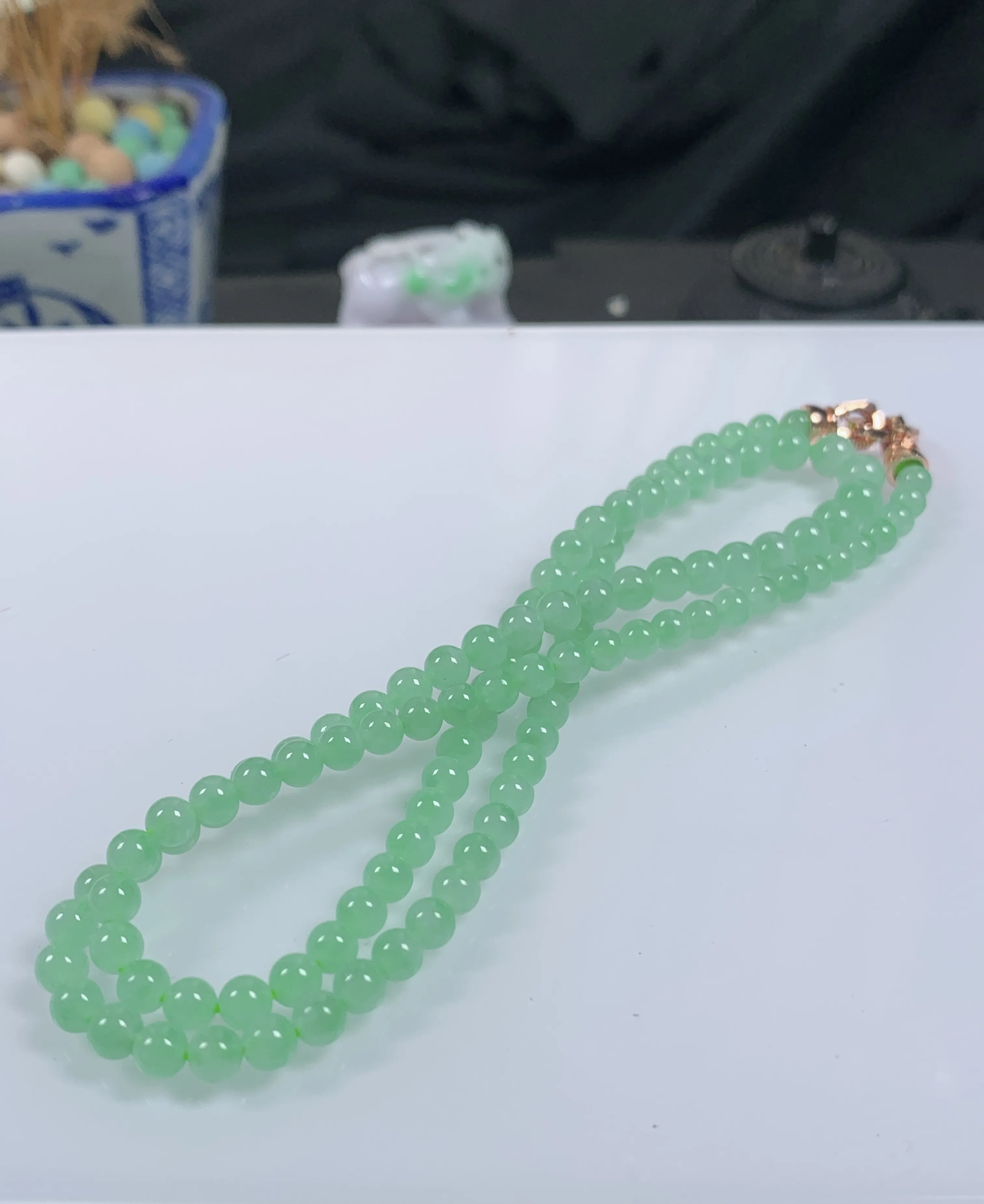 缅甸天然翡翠A货，冰种满绿甜绿步步高升塔珠圆珠项链手链，尺寸：大珠约5.6mm小珠约4.4mm重量：23.30g