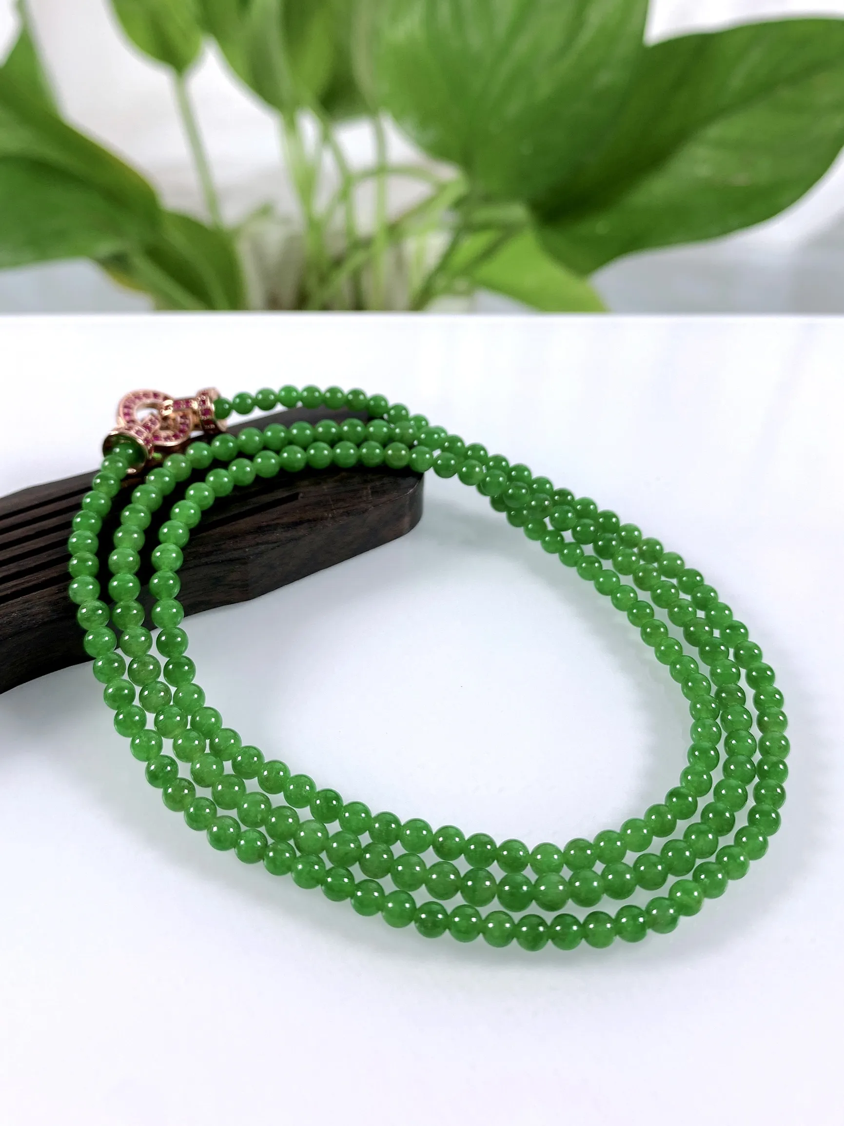 缅甸天然翡翠A货，冰种起胶满绿黄加绿小圆珠小米珠项链手链，尺寸：3.5mm，长度590mm，重量：12.58g