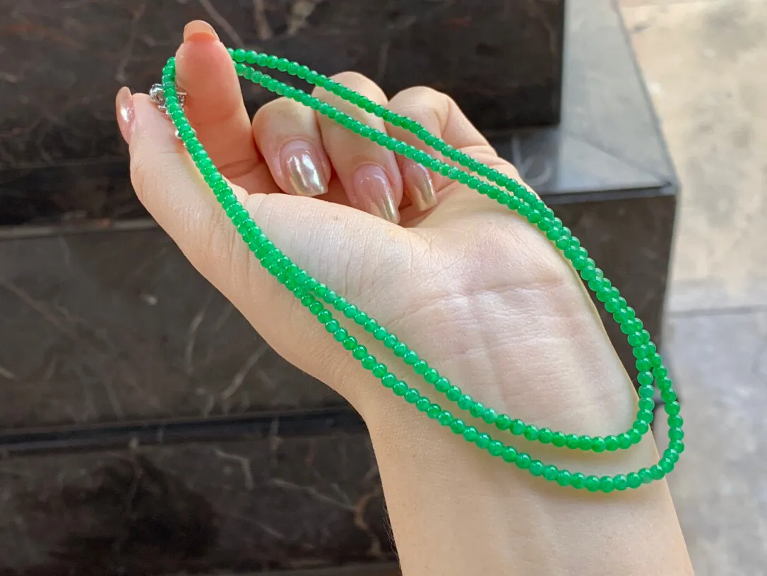 阳绿色小米珠串 | 颜色超赞～
推荐