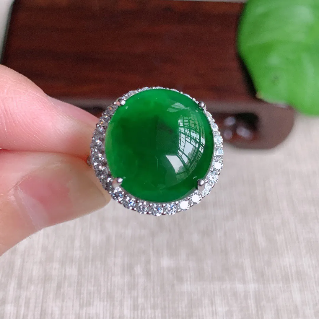 天然A货翡翠老坑冰种925银镶嵌满绿蛋面戒指 圈口可调节 尺寸15.8×14.6mm4.86