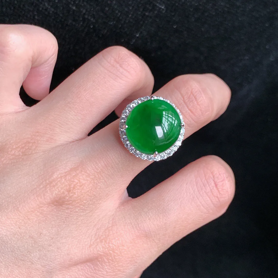 天然A货翡翠老坑冰种925银镶嵌满绿蛋面戒指 圈口可调节 尺寸15.8×14.6mm4.86