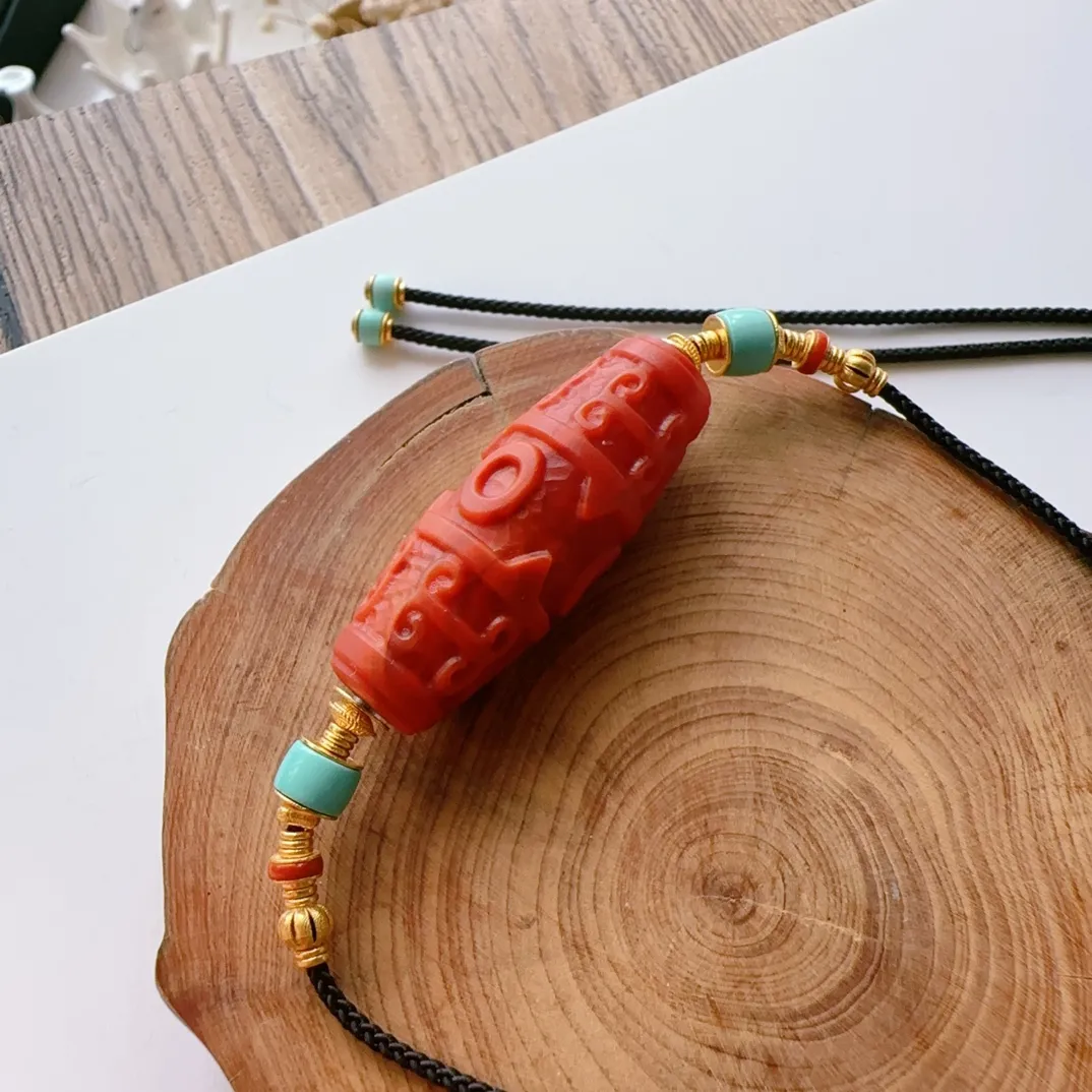 天然南红天珠项链锁骨链，满色满肉满红，搭配天然绿松石 18k金配饰，规格约32*12mm，一件价，同