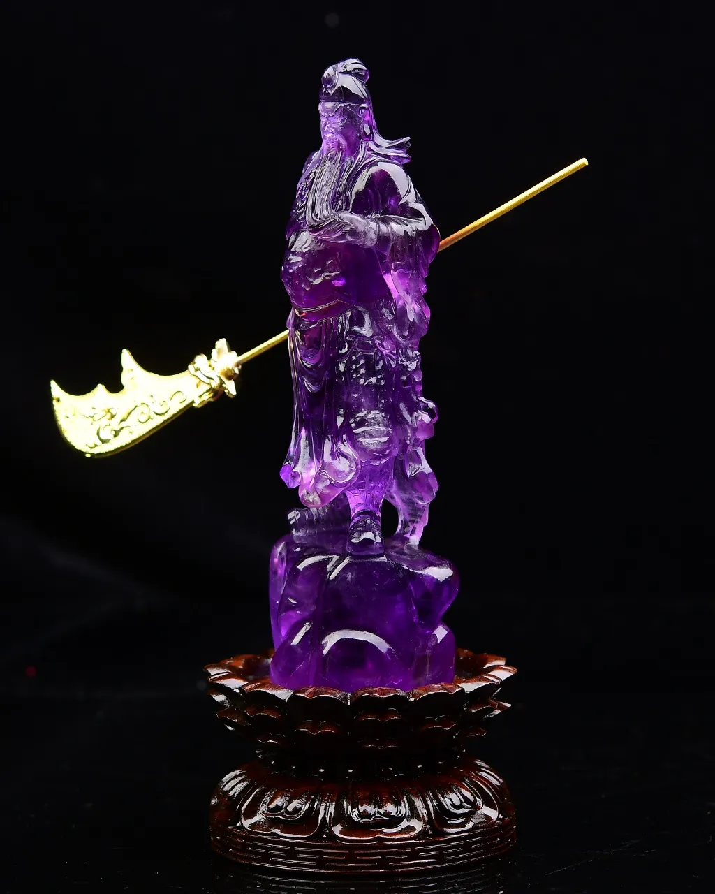 天然紫水晶立体关公摆件 转运，能使人逢凶化吉，拥有者顺顺利利保平安，大师雕刻，雕工，栩栩如生，实物