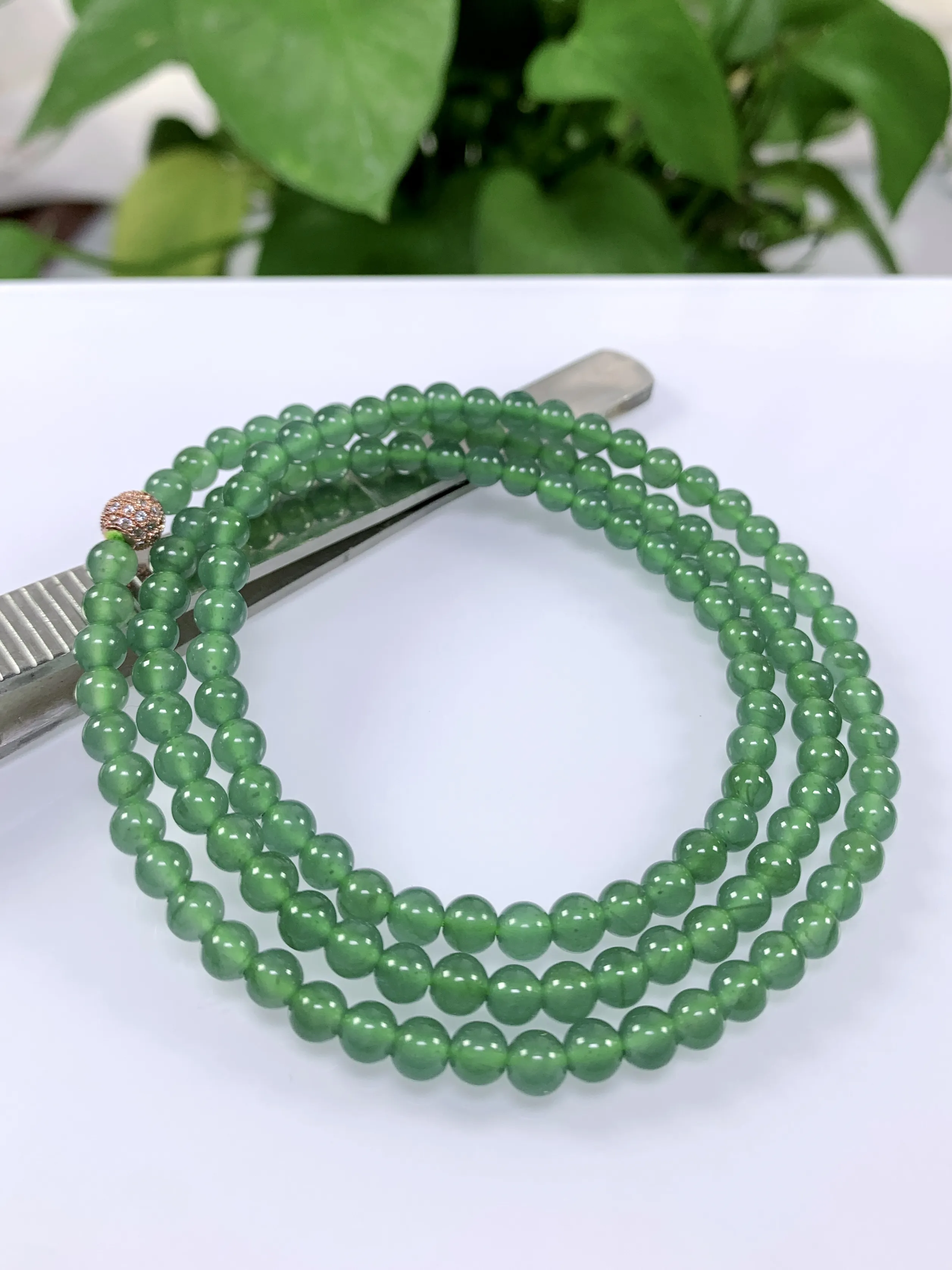 天然翡翠A货，冰种起胶满绿蓝绿圆珠项链手链，尺寸：5mm/132颗，长度600mm，重量约25.40g