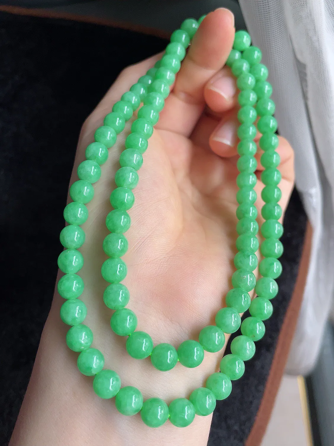 天然翡翠A货，满绿阳绿珠链，6.8-7.2mm86。-1291