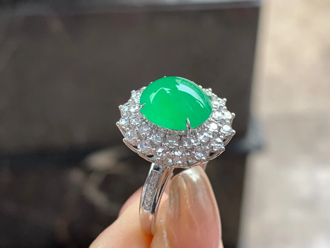 阳绿色戒指 | 
～ 实物漂亮