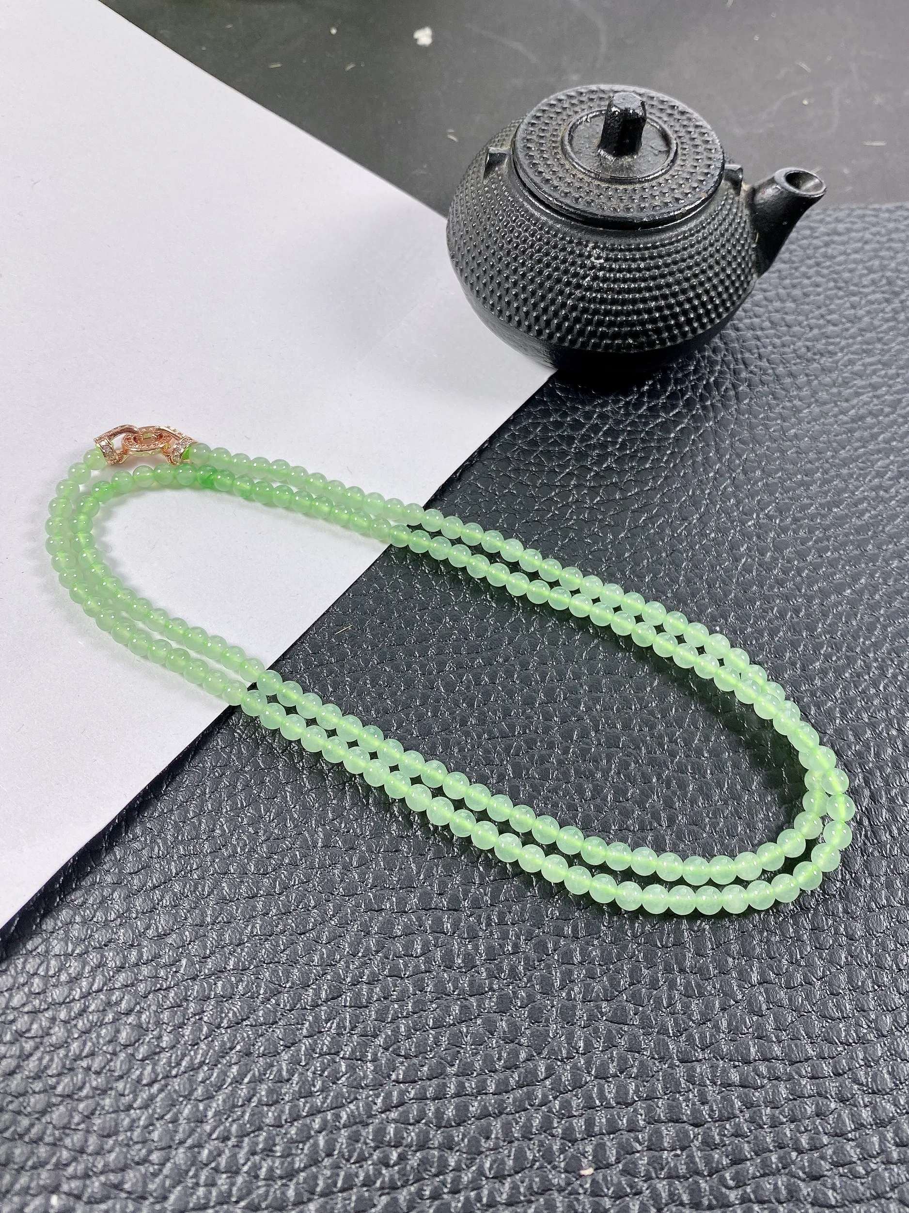 缅甸天然翡翠A货，卡4.2玻璃种起钢光晴水绿小米珠小圆珠项链手链，尺寸：4.2mm/158颗，长度620mm，重量：20.67g