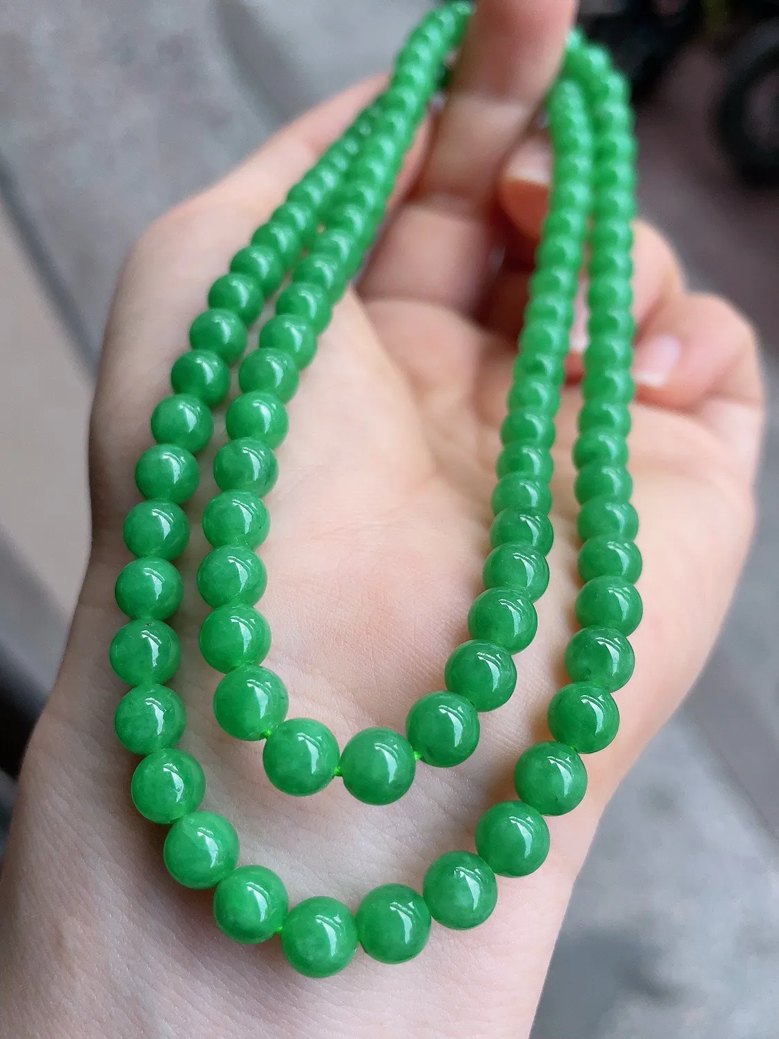 缅甸天然A货翡翠天然翡翠A货，满绿珠链，5.8-6.1mm99颗。-1231
